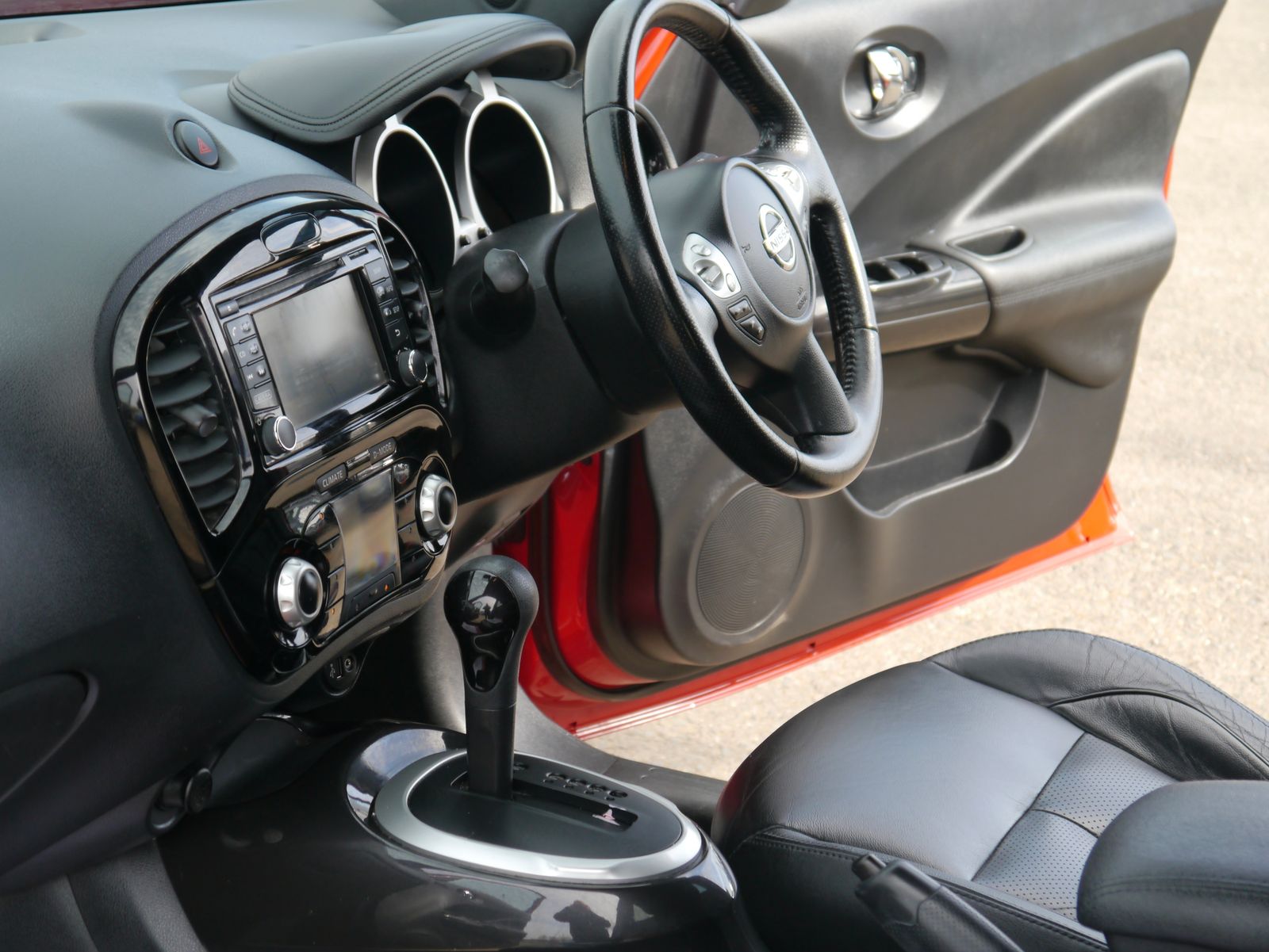 Nissan Juke 1.6 Tekna SUV 5dr Petrol XTRON Euro 6 (117 ps) 5dr Automatic 2026