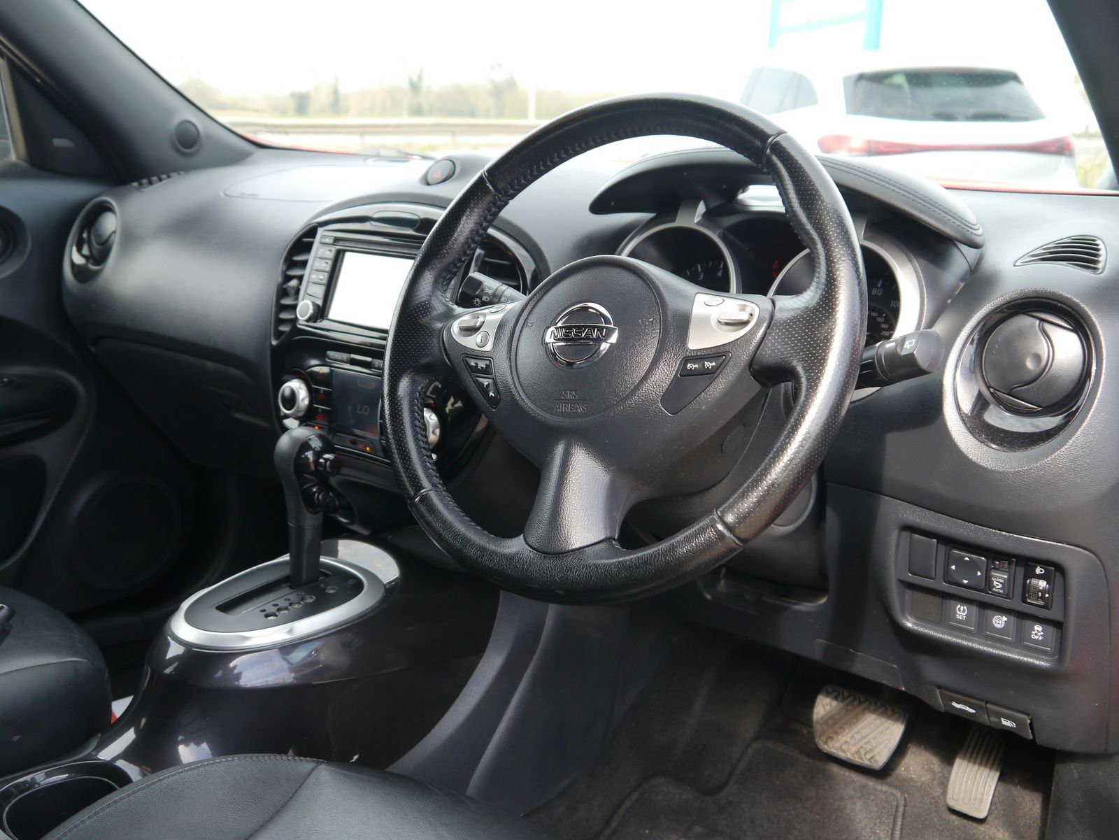 Nissan Juke 1.6 Tekna SUV 5dr Petrol XTRON Euro 6 (117 ps) 5dr Automatic 2026