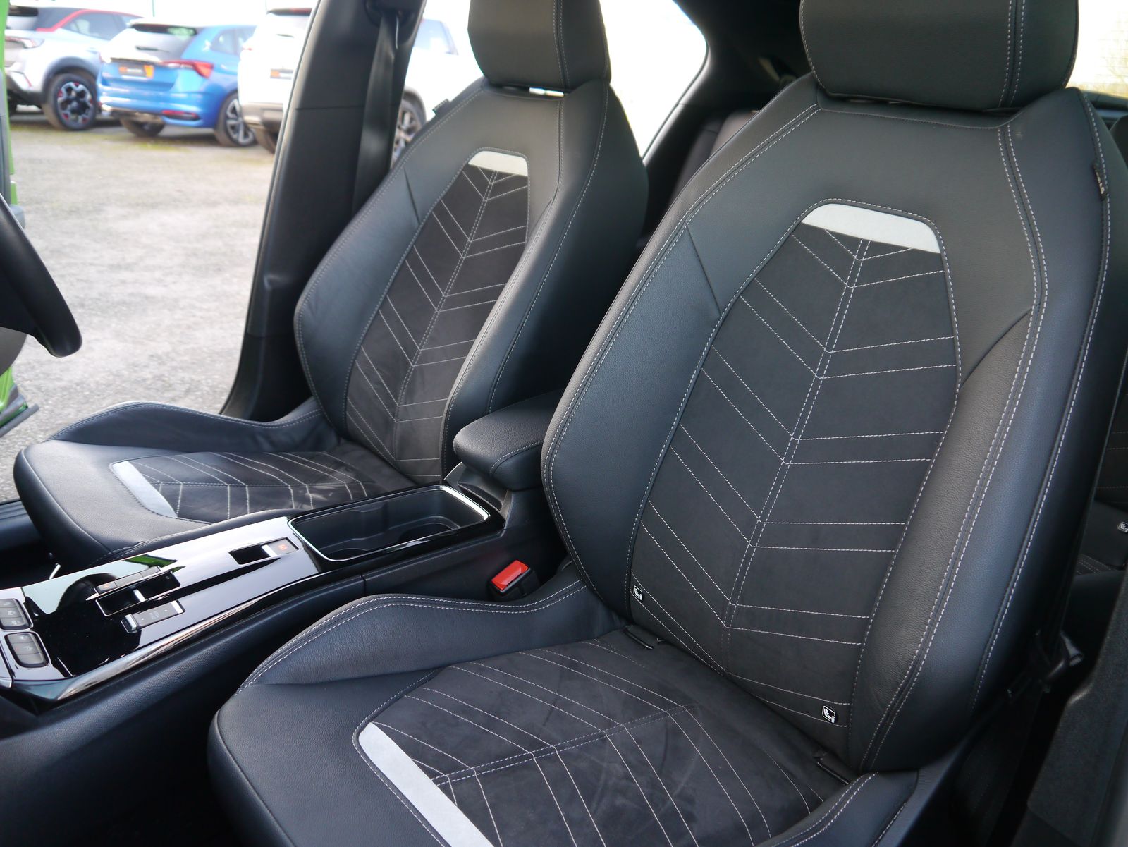 Vauxhall Mokka electric 50kWh Ultimate SUV 5dr Electric Auto (136 ps) 5dr Automatic 2026