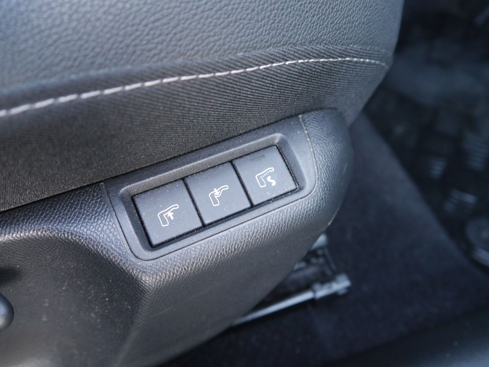 Vauxhall Mokka electric 50kWh Ultimate SUV 5dr Electric Auto (136 ps) 5dr Automatic 2026