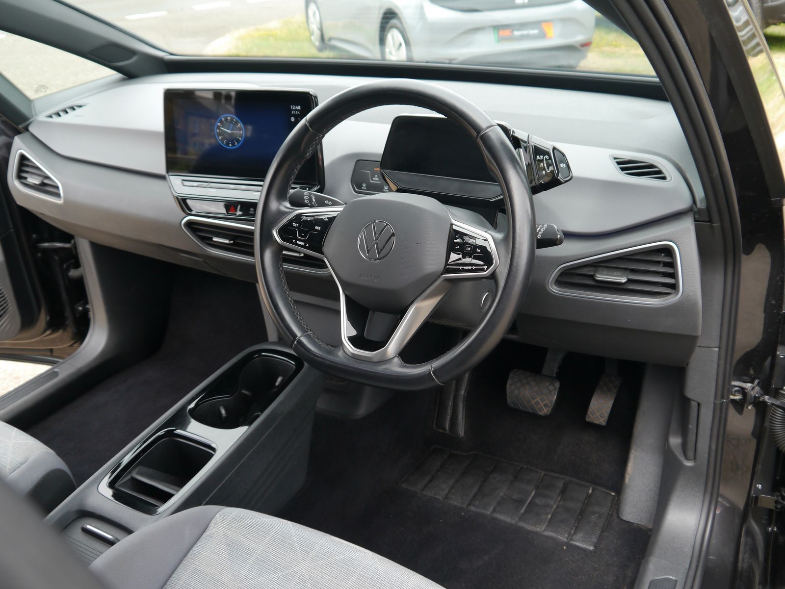 Volkswagen ID.3 Pro 58kWh Life Hatchback 5dr Electric Auto (145 ps) 5dr Automatic 2026