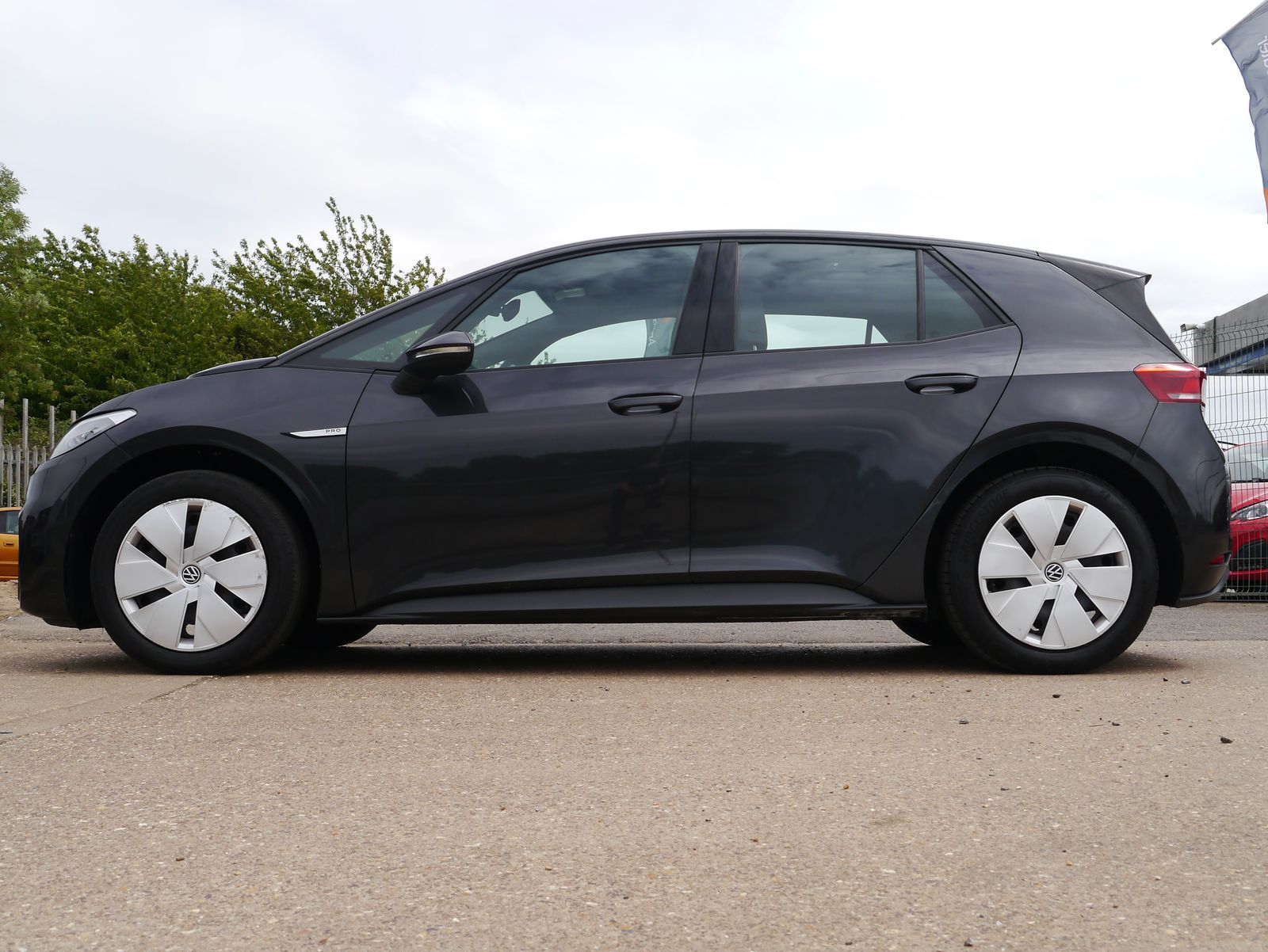 Volkswagen ID.3 Pro 58kWh Life Hatchback 5dr Electric Auto (145 ps) 5dr Automatic 2026