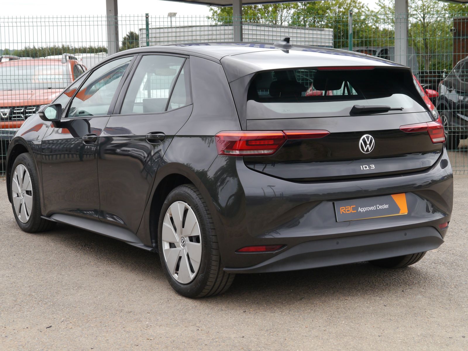 Volkswagen ID.3 Pro 58kWh Life Hatchback 5dr Electric Auto (145 ps) 5dr Automatic 2026