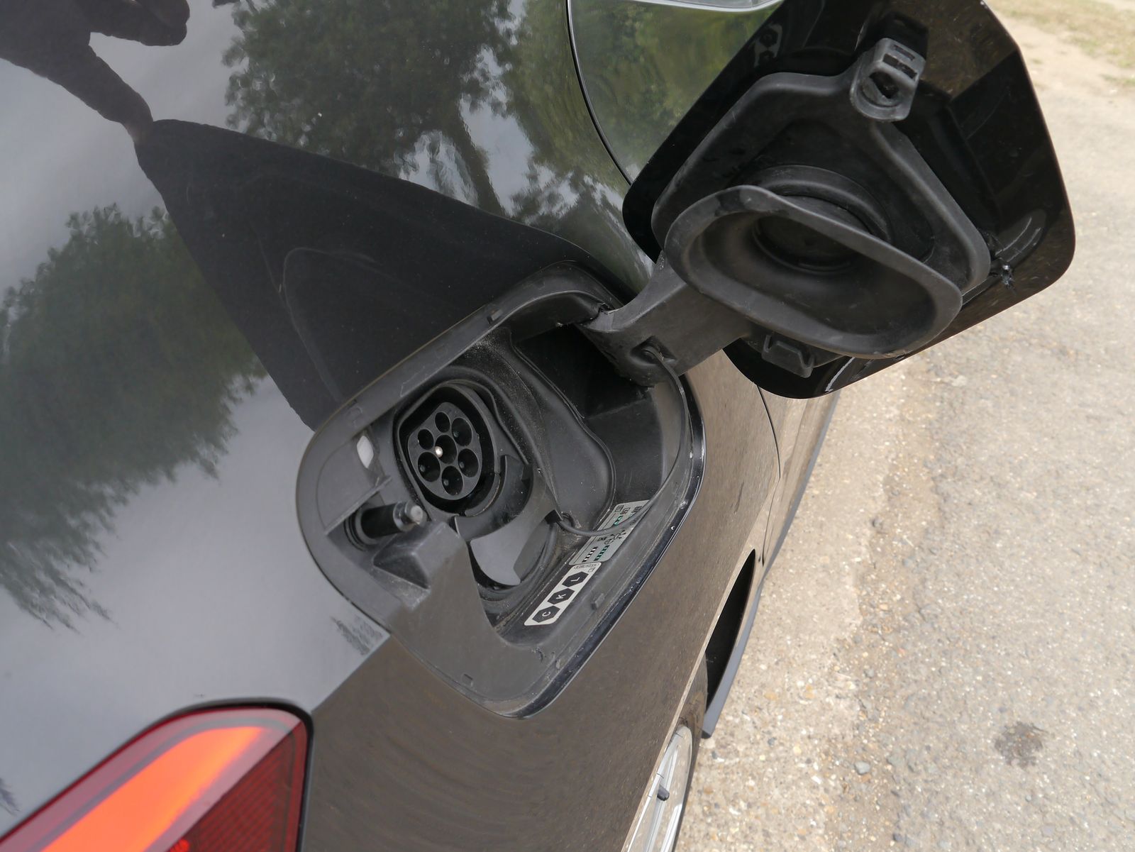 Volkswagen ID.3 Pro 58kWh Life Hatchback 5dr Electric Auto (145 ps) 5dr Automatic 2026