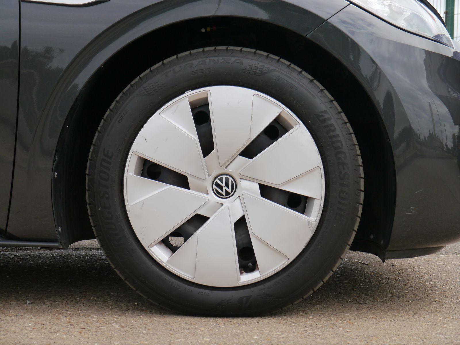 Volkswagen ID.3 Pro 58kWh Life Hatchback 5dr Electric Auto (145 ps) 5dr Automatic 2026