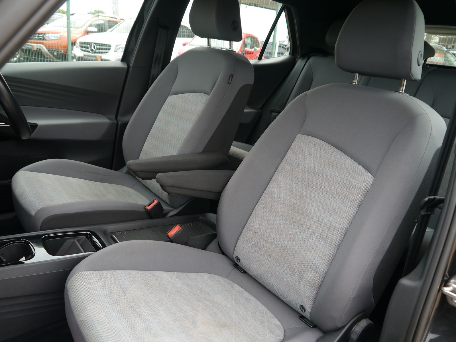 Volkswagen ID.3 Pro 58kWh Life Hatchback 5dr Electric Auto (145 ps) 5dr Automatic 2026