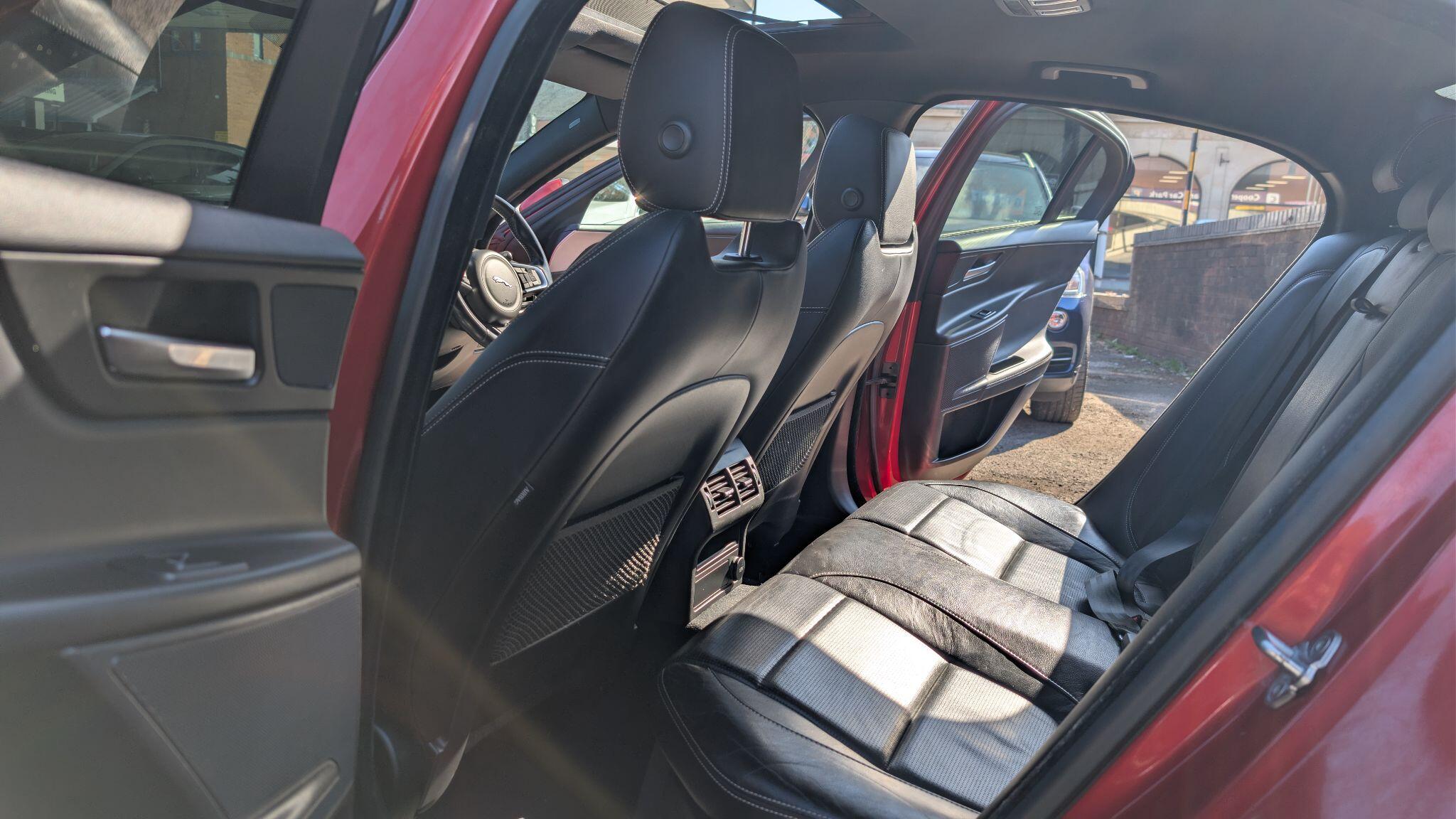 Jaguar XE 2.0d R-Sport Auto Euro 6 (s/s) 4dr 4dr Automatic 2026