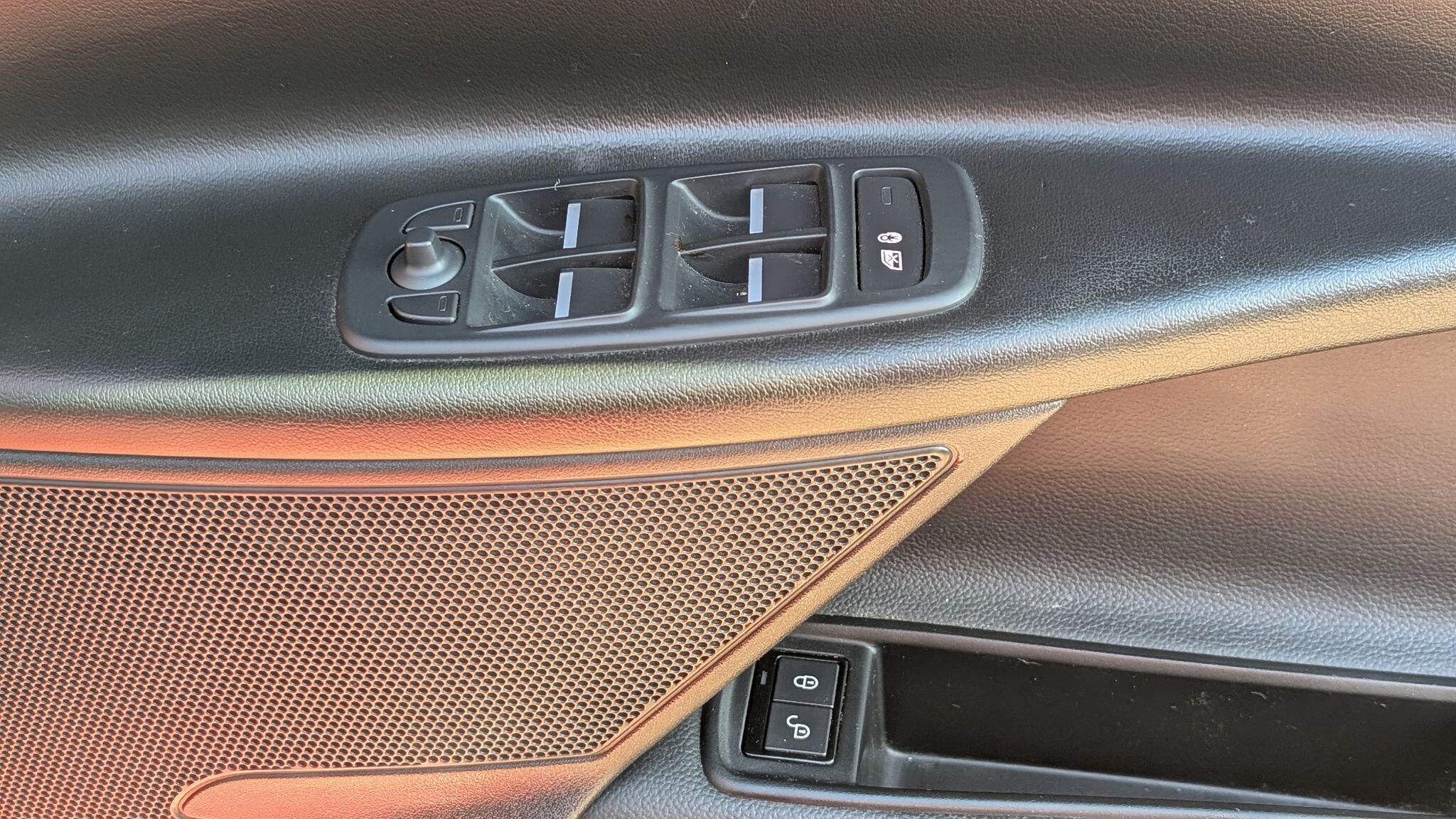 Jaguar XE 2.0d R-Sport Auto Euro 6 (s/s) 4dr 4dr Automatic 2026