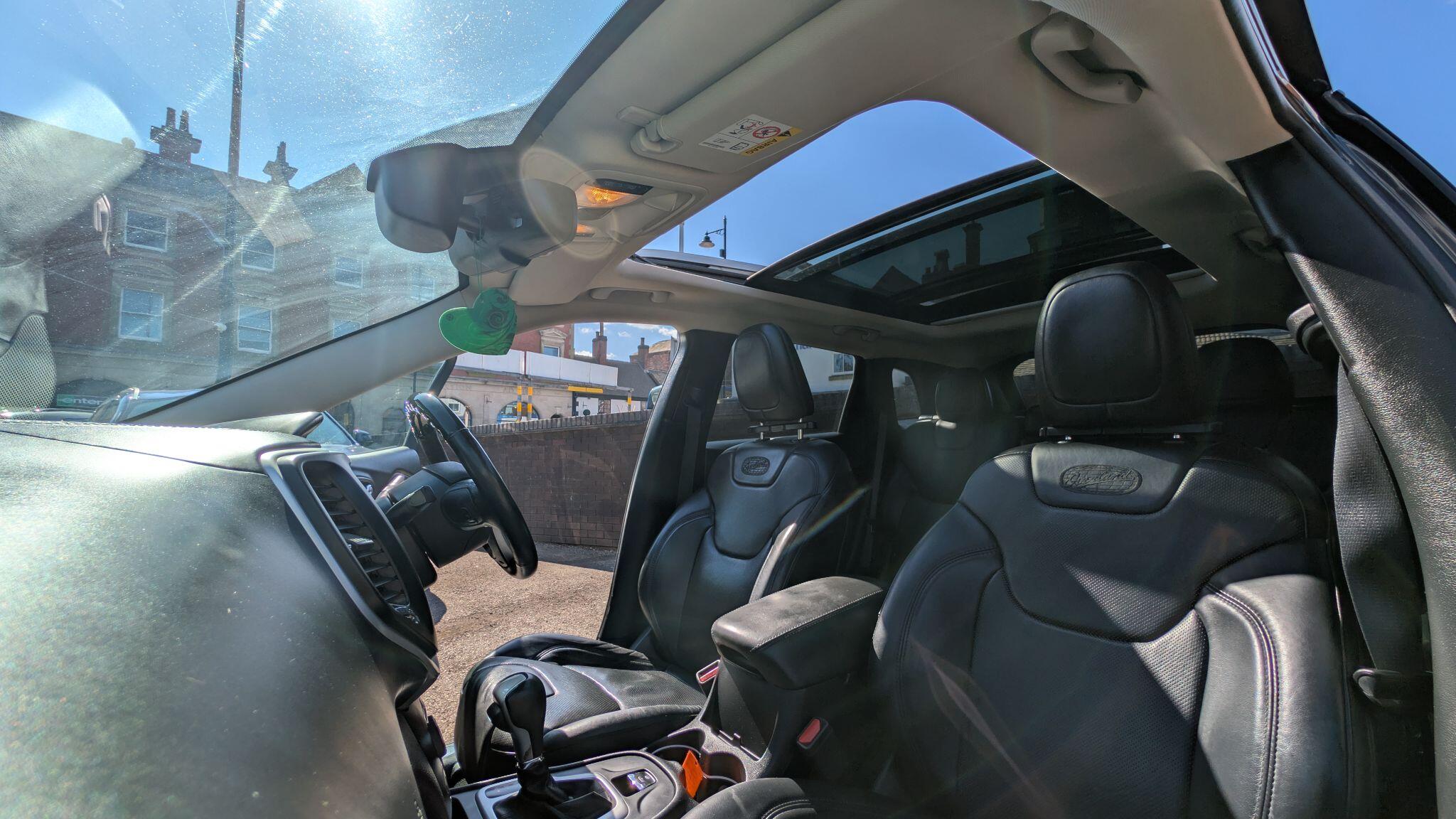 Jeep Cherokee 2.2 MultiJetII Overland Auto 4WD Euro 6 (s/s) 5dr 5dr Automatic 2026