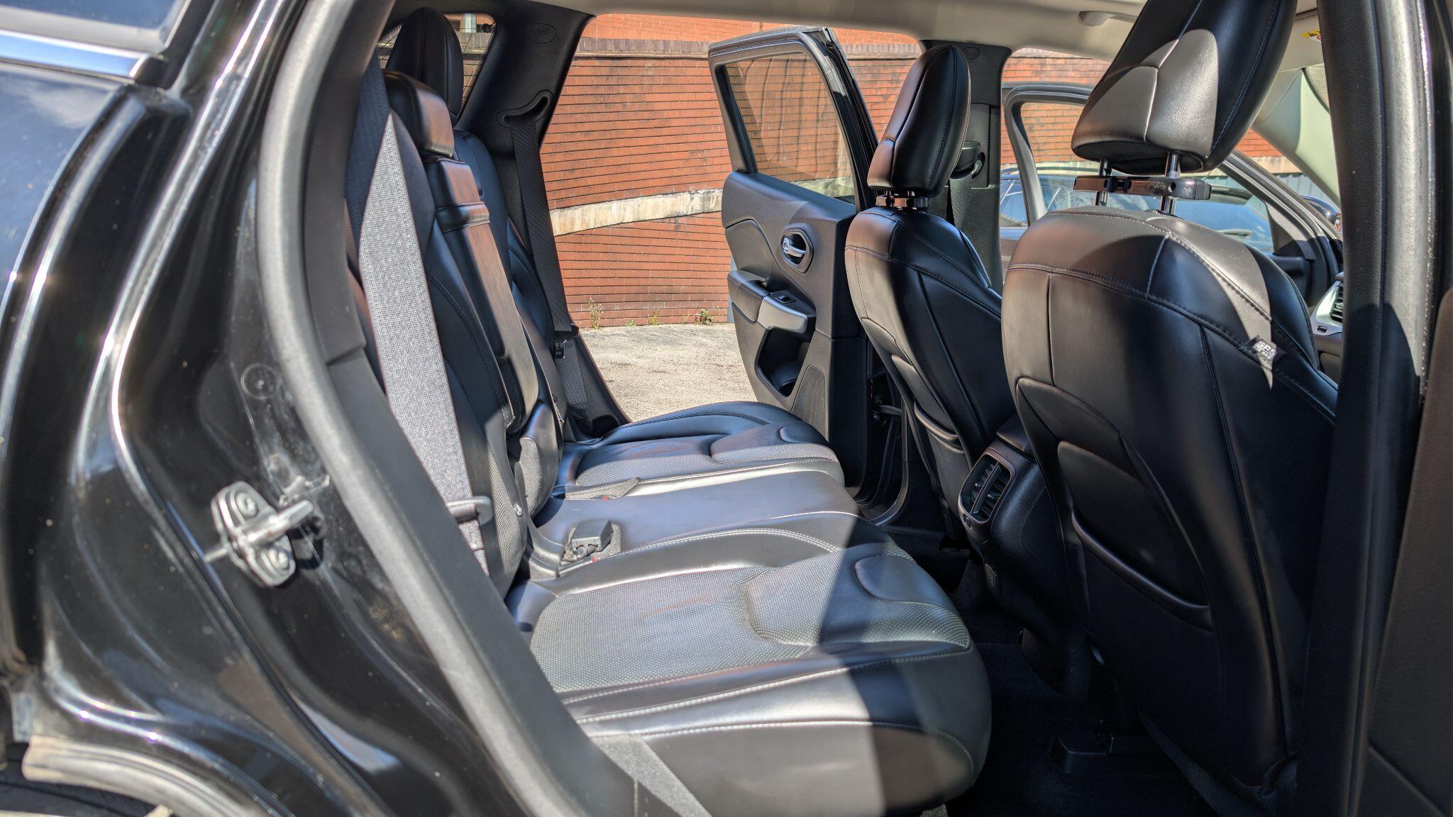 Jeep Cherokee 2.2 MultiJetII Overland Auto 4WD Euro 6 (s/s) 5dr 5dr Automatic 2026