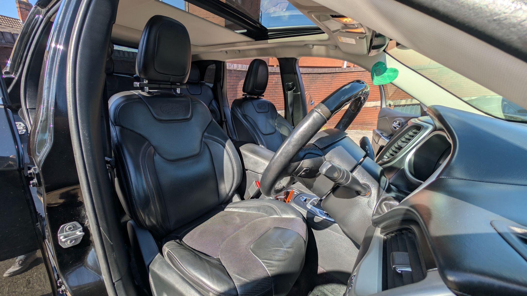 Jeep Cherokee 2.2 MultiJetII Overland Auto 4WD Euro 6 (s/s) 5dr 5dr Automatic 2026