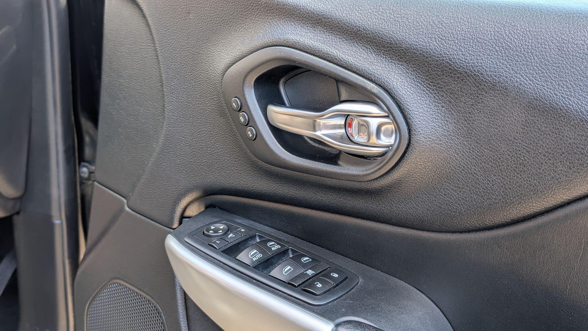 Jeep Cherokee 2.2 MultiJetII Overland Auto 4WD Euro 6 (s/s) 5dr 5dr Automatic 2026