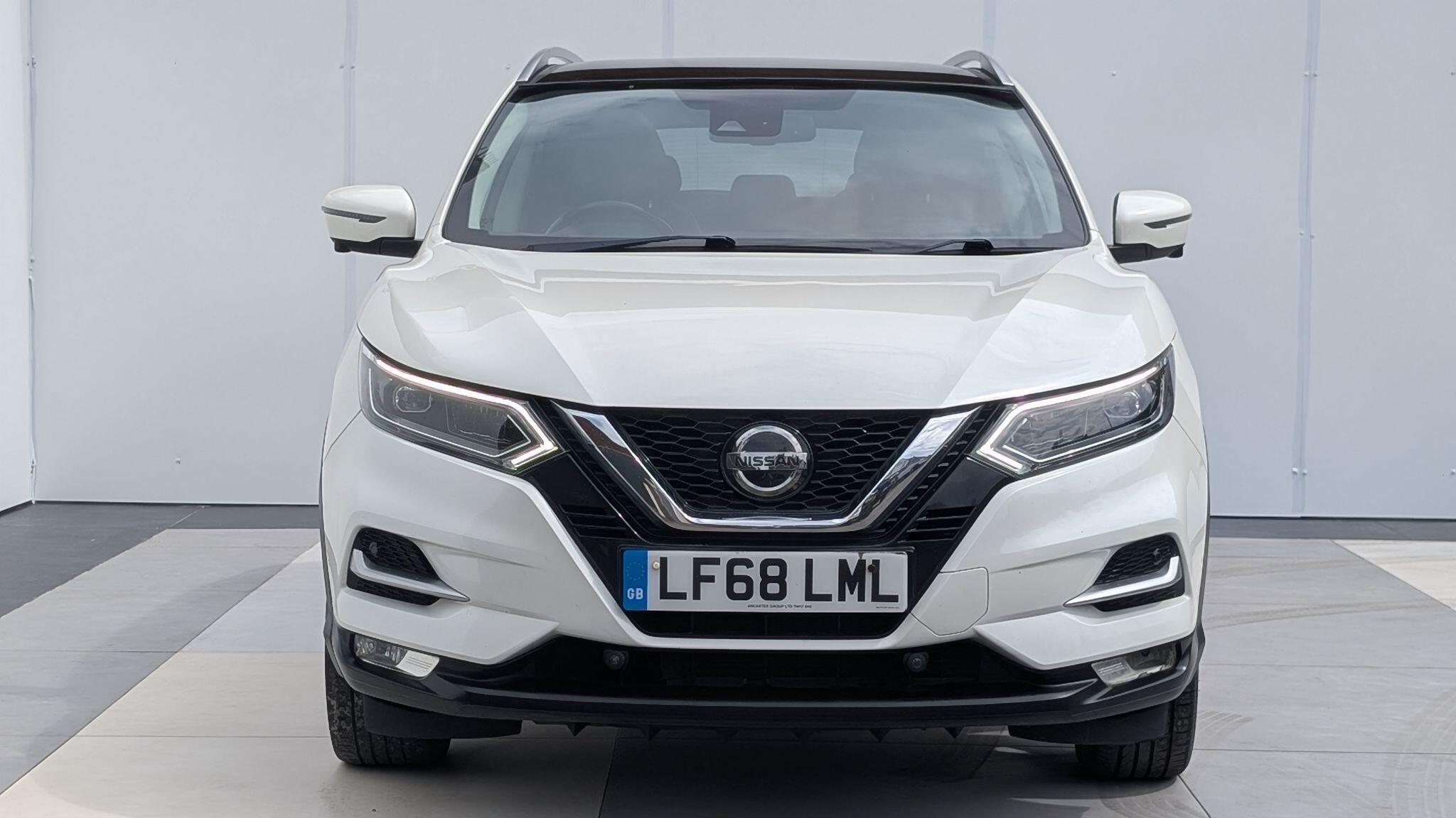 2018 Nissan Qashqai 1.3 DIG-T Tekna Euro 6 (s/s) 5dr, exterior view 2