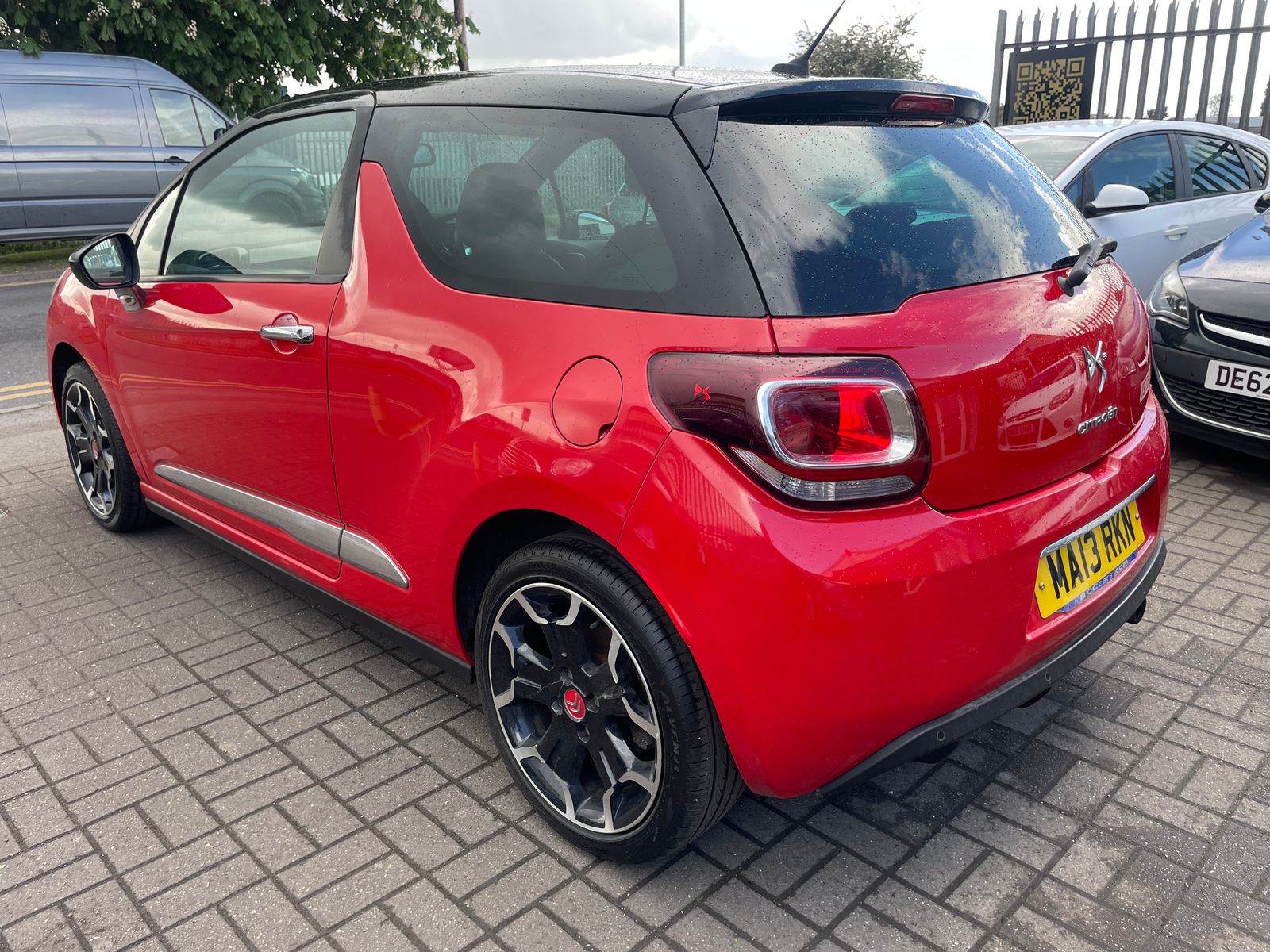 2013 Citroen DS3 1.6 VTi DStyle Plus Hatchback 3dr Petrol Manual Euro 5 (120 ps), exterior view 4