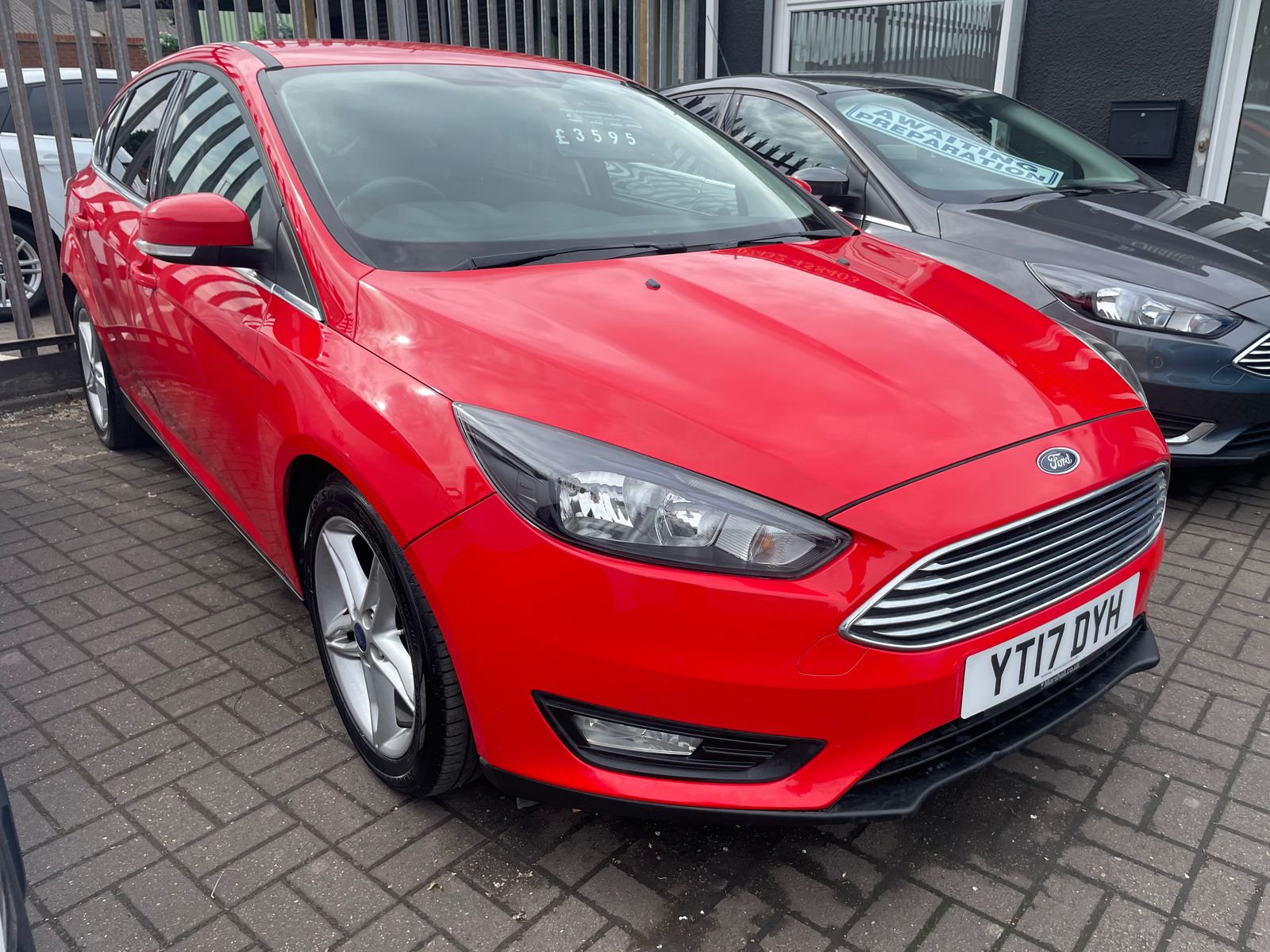 2017 Ford Focus 1.0T EcoBoost Zetec Hatchback 5dr Petrol Manual Euro 6 (s/s) (100 ps)