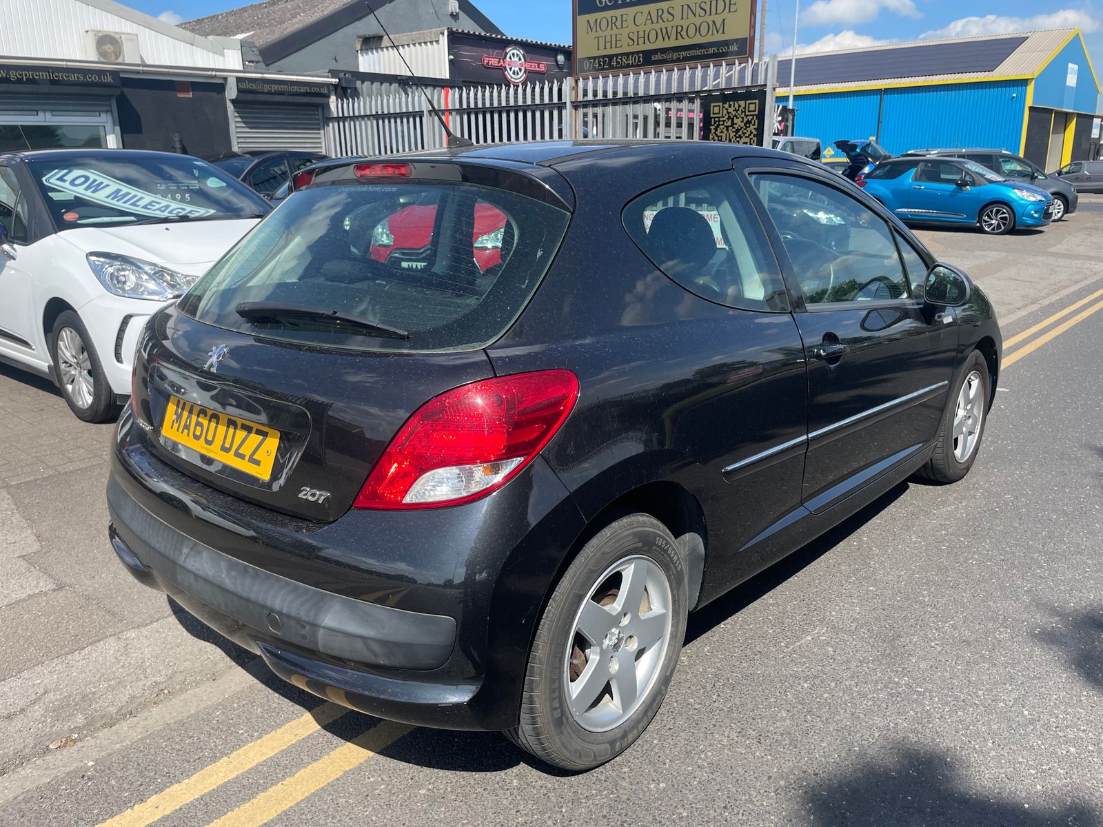 2010 Peugeot 207 1.4 HDi Millesim Hatchback 3dr Diesel Manual Euro 5 (70 ps), exterior view 3