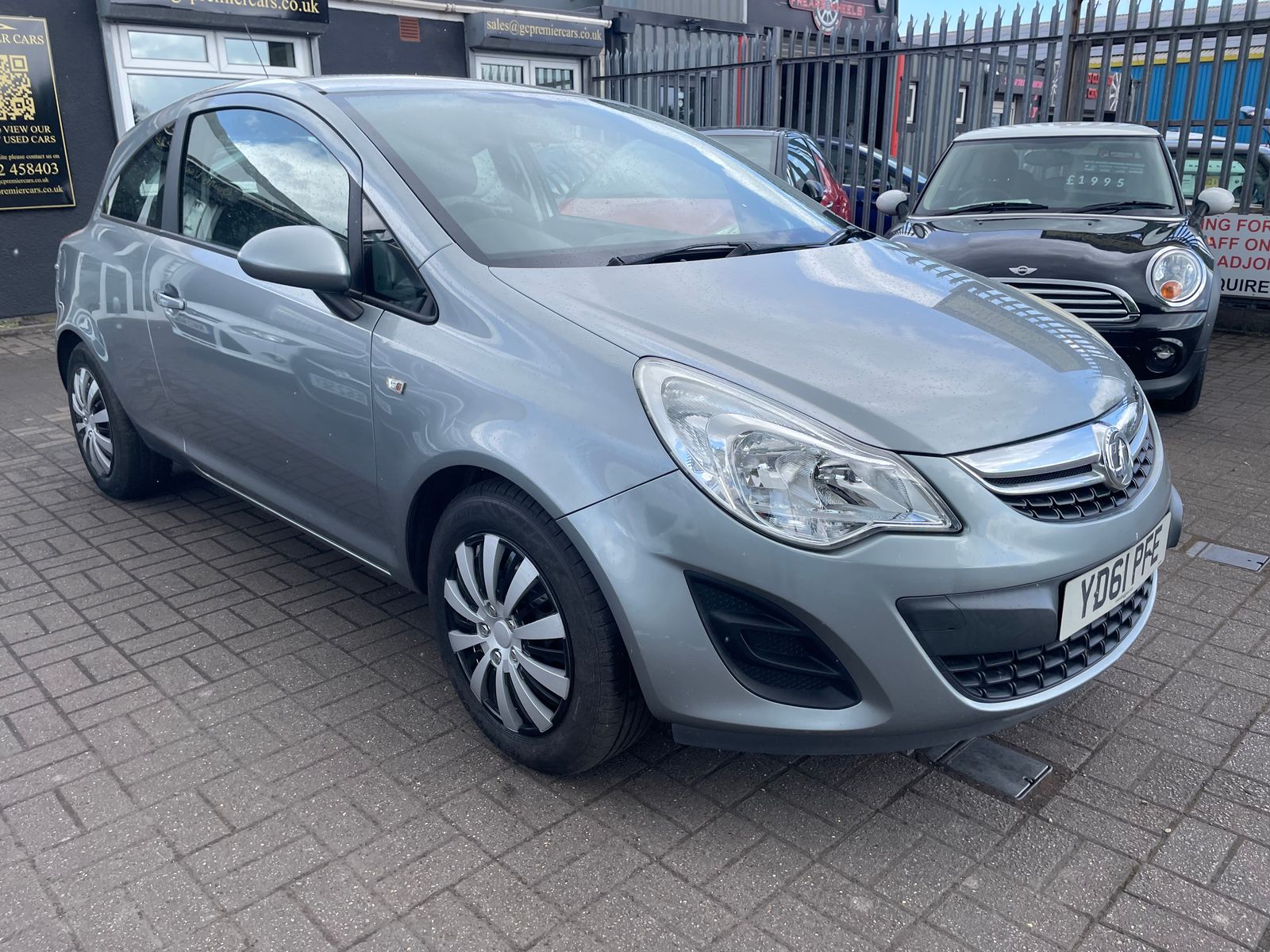 2011 Vauxhall Corsa 1.2i ecoFLEX 16V Exclusiv Hatchback 3dr Petrol Manual Euro 5 (s/s) (A/C) (85 ps), exterior view 3