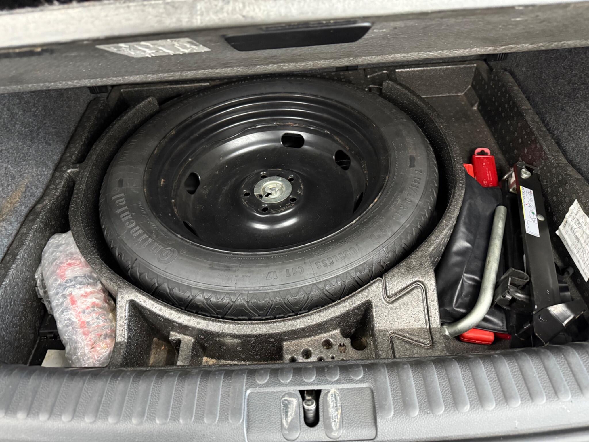 Volkswagen Tiguan 2.0 TDI BlueMotion Tech R-Line DSG 4WD Euro 5 (s/s) 5dr 5dr Automatic 2026