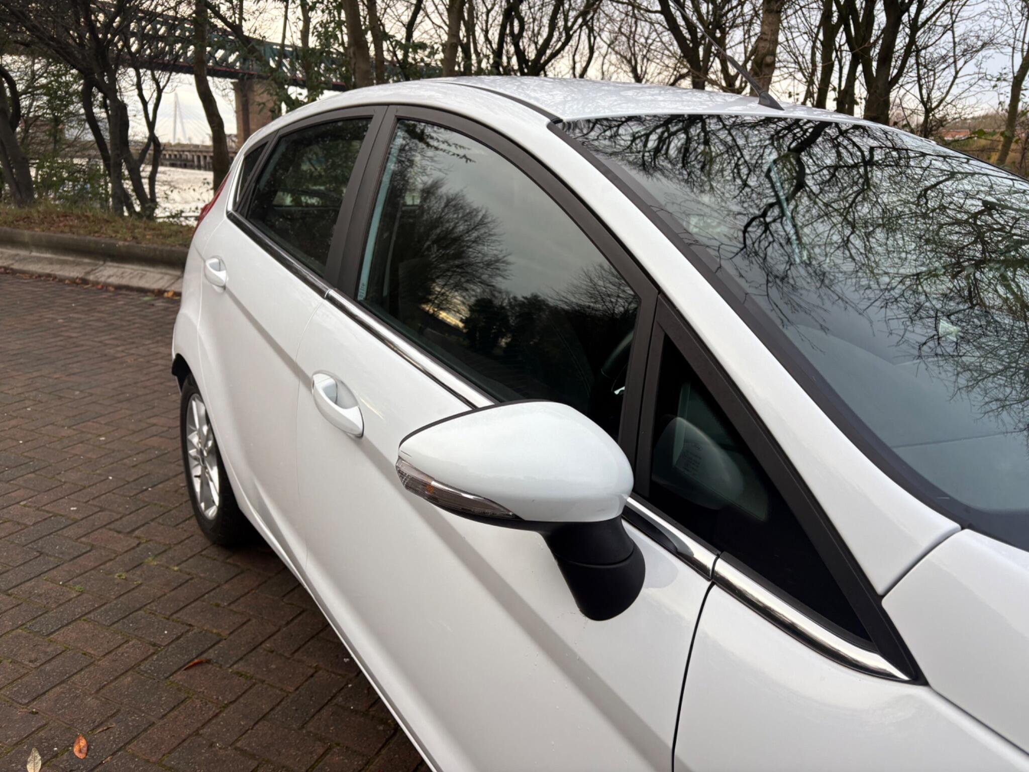 Ford Fiesta 1.0T EcoBoost Zetec Euro 6 (s/s) 5dr 5dr Manual 2026