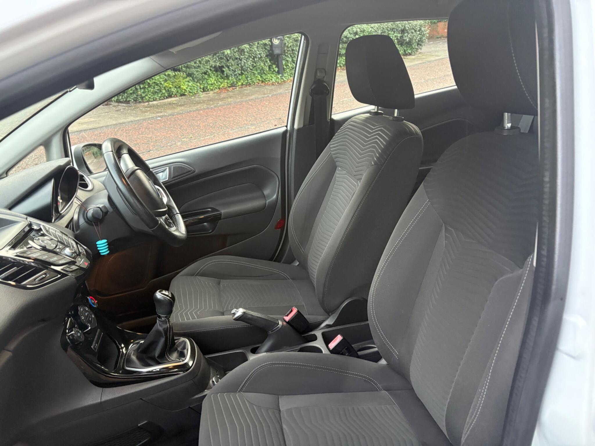 Ford Fiesta 1.0T EcoBoost Zetec Euro 6 (s/s) 5dr 5dr Manual 2026