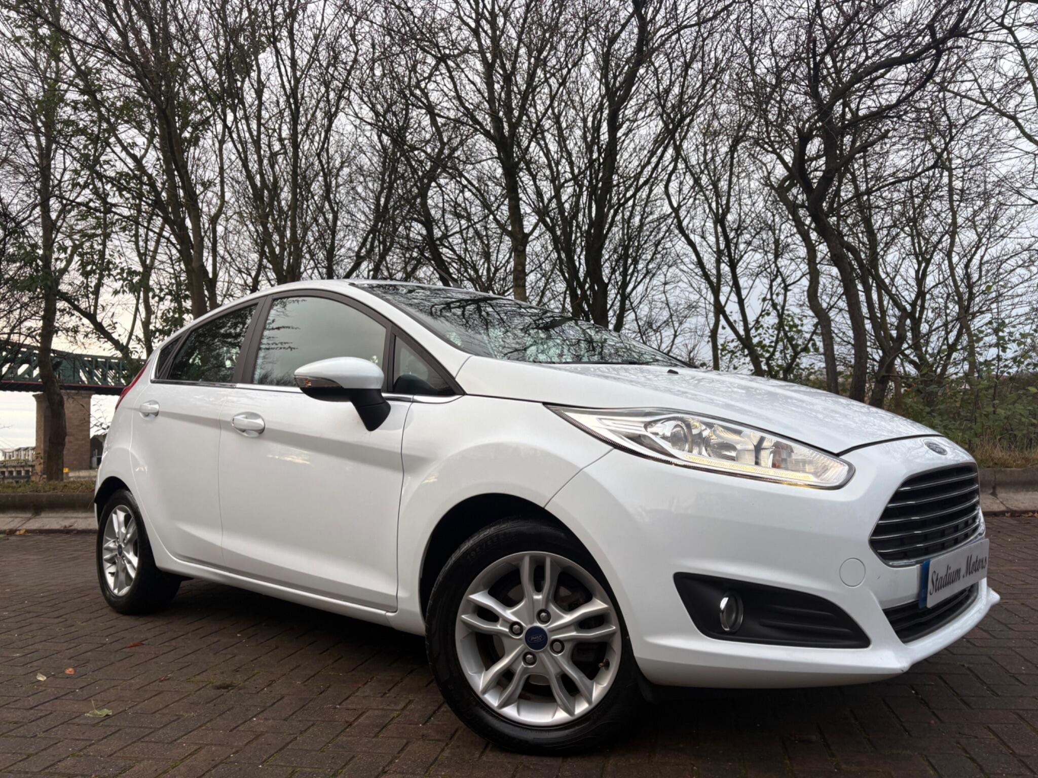 Ford Fiesta 1.0T EcoBoost Zetec Euro 6 (s/s) 5dr 5dr Manual 2026