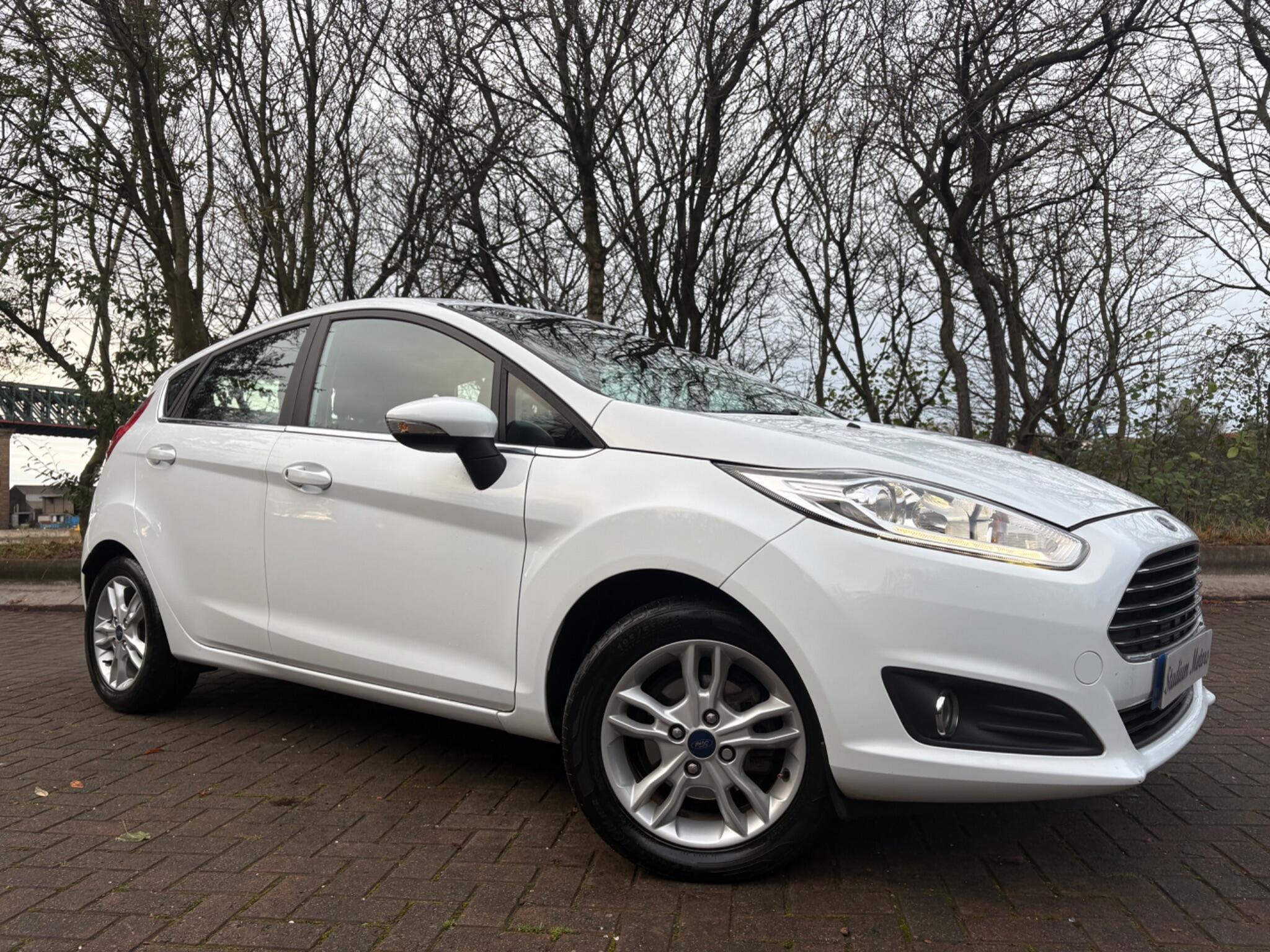 Ford Fiesta 1.0T EcoBoost Zetec Euro 6 (s/s) 5dr 5dr Manual 2026