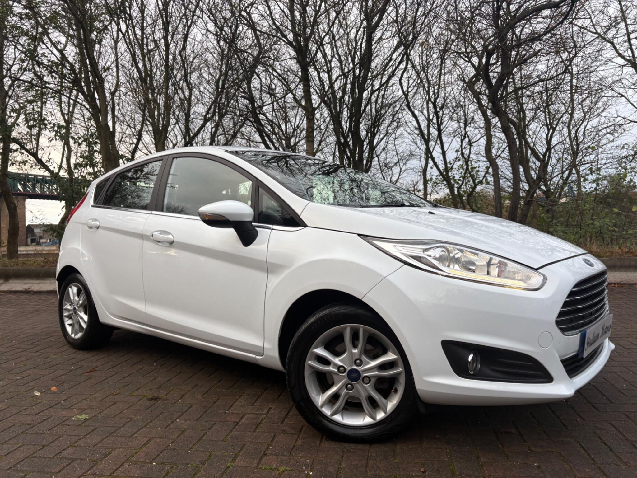 Ford Fiesta 1.0T EcoBoost Zetec Euro 6 (s/s) 5dr 5dr Manual 2026