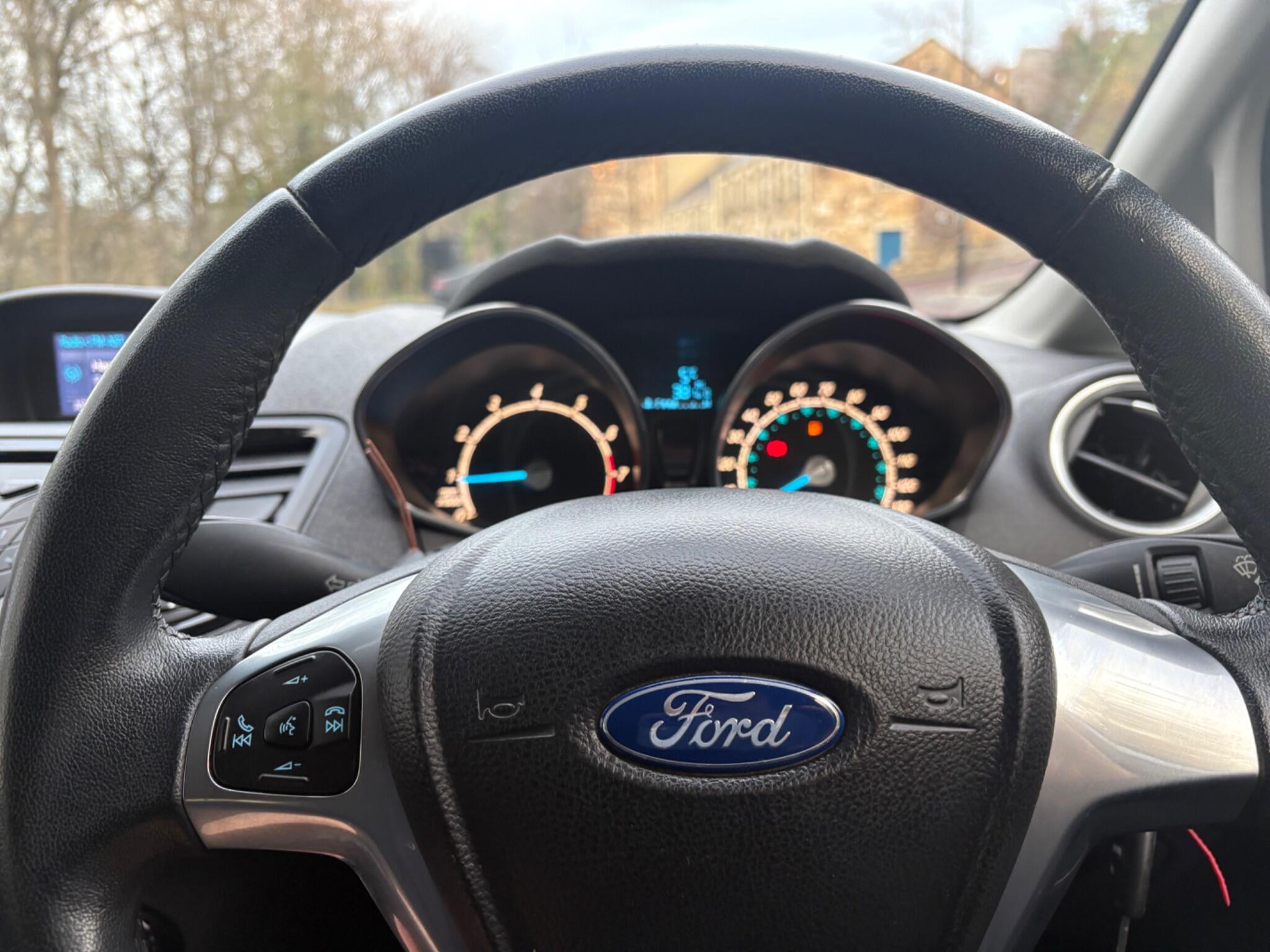 Ford Fiesta 1.0T EcoBoost Zetec Euro 6 (s/s) 5dr 5dr Manual 2026