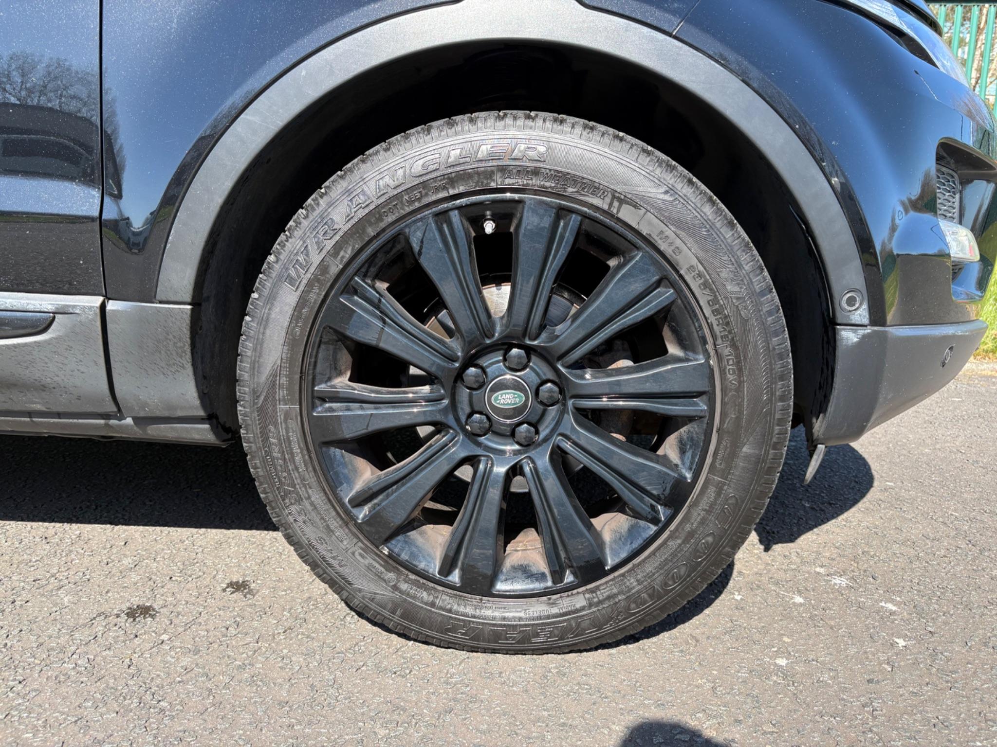 Land Rover Range Rover Evoque 2.2 SD4 Prestige Lux Auto 4WD Euro 5 (s/s) 5dr 5dr Automatic 2026