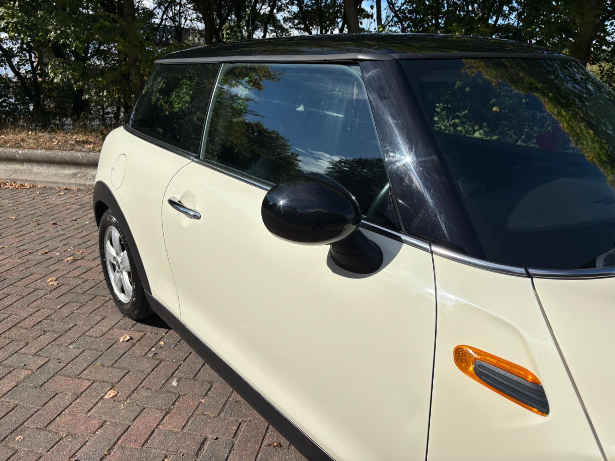 MINI Hatch 1.5 Cooper Euro 6 (s/s) 3dr 3dr Manual 2026