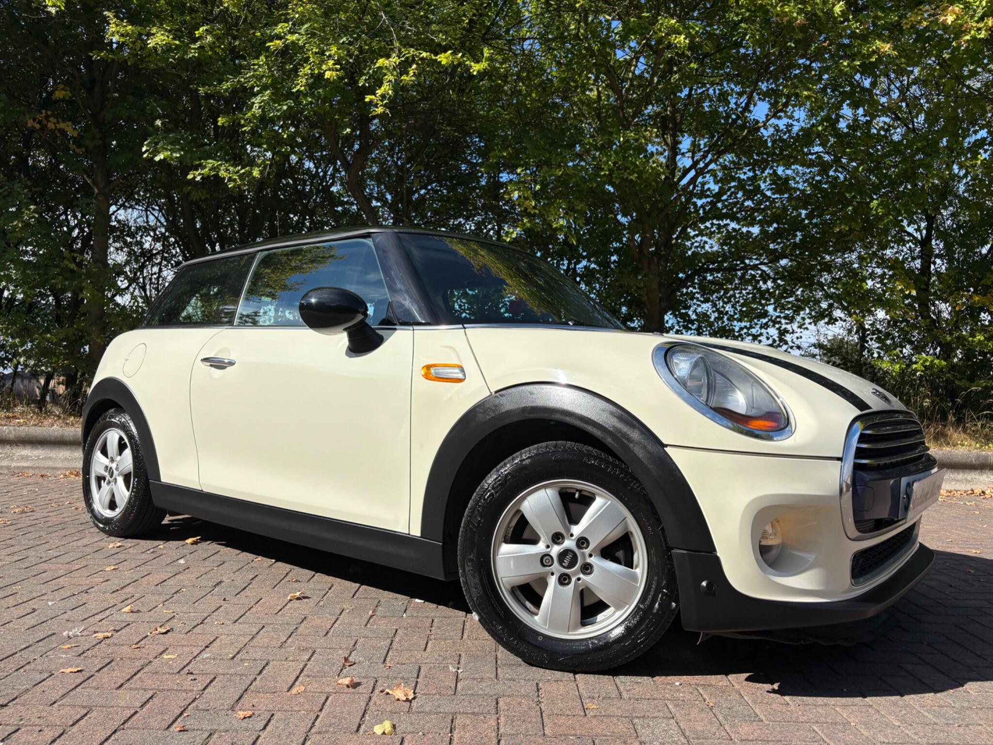 MINI Hatch 1.5 Cooper Euro 6 (s/s) 3dr 3dr Manual 2026
