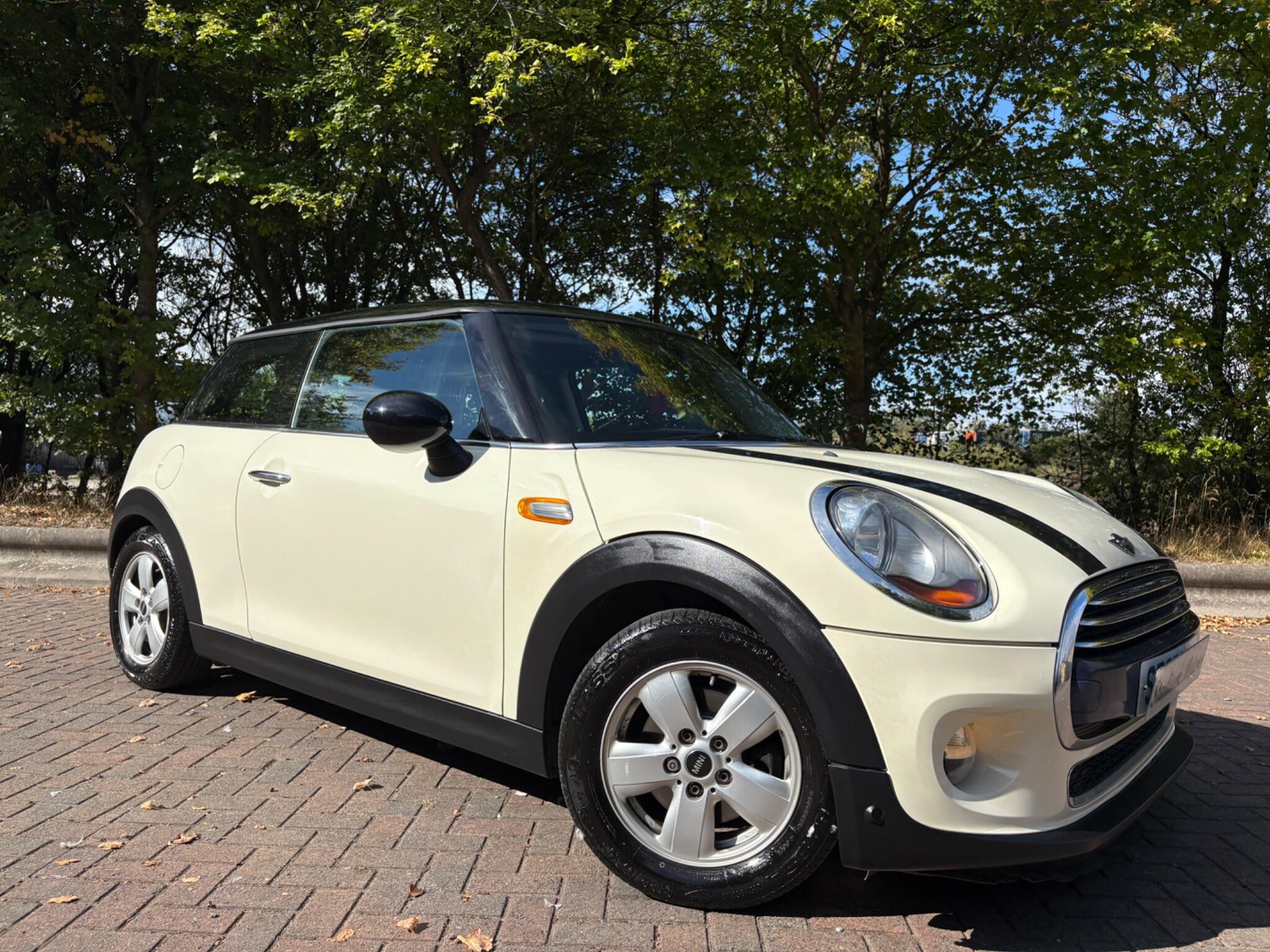 MINI Hatch 1.5 Cooper Euro 6 (s/s) 3dr 3dr Manual 2026