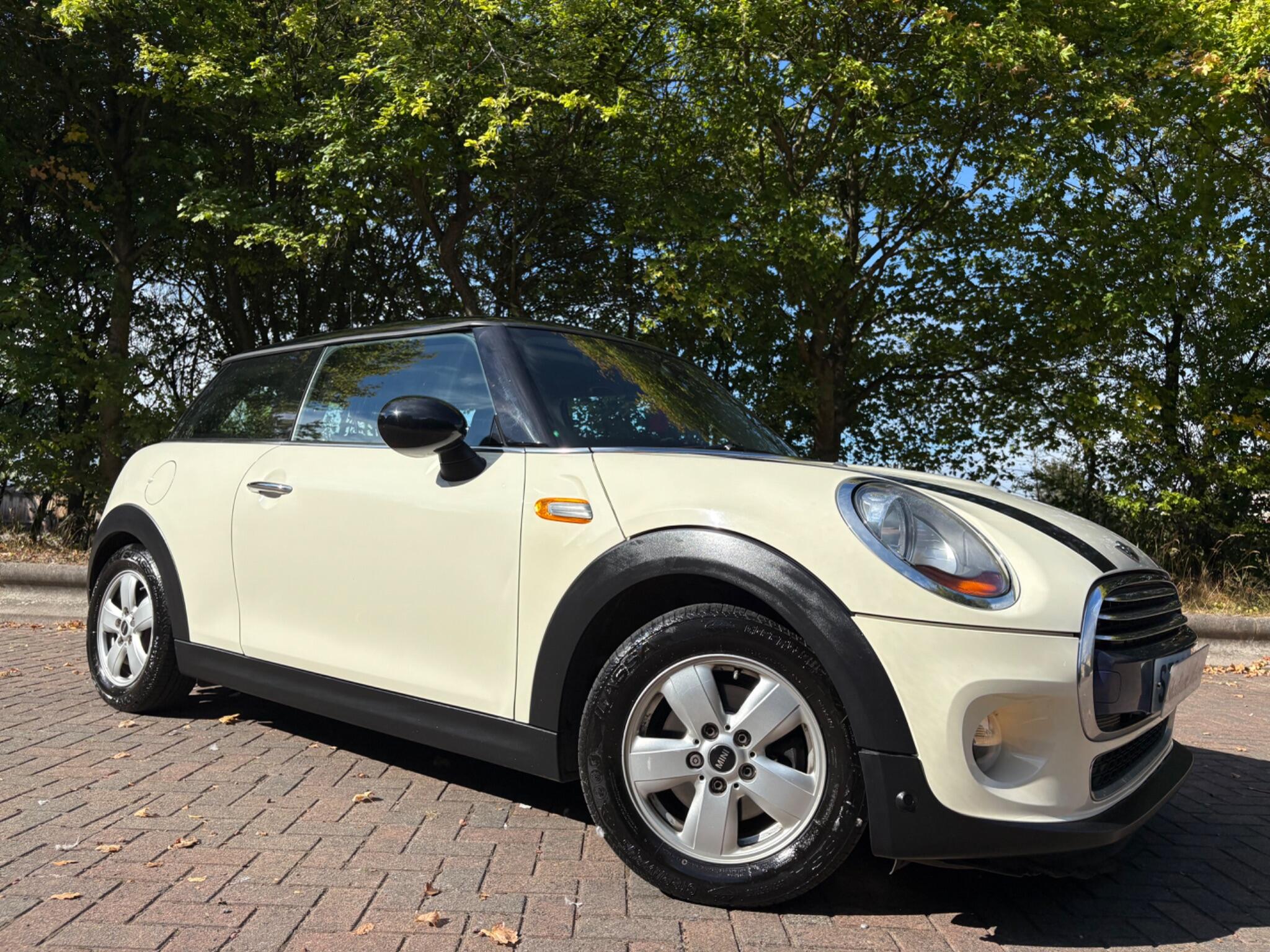 MINI Hatch 1.5 Cooper Euro 6 (s/s) 3dr 3dr Manual 2026