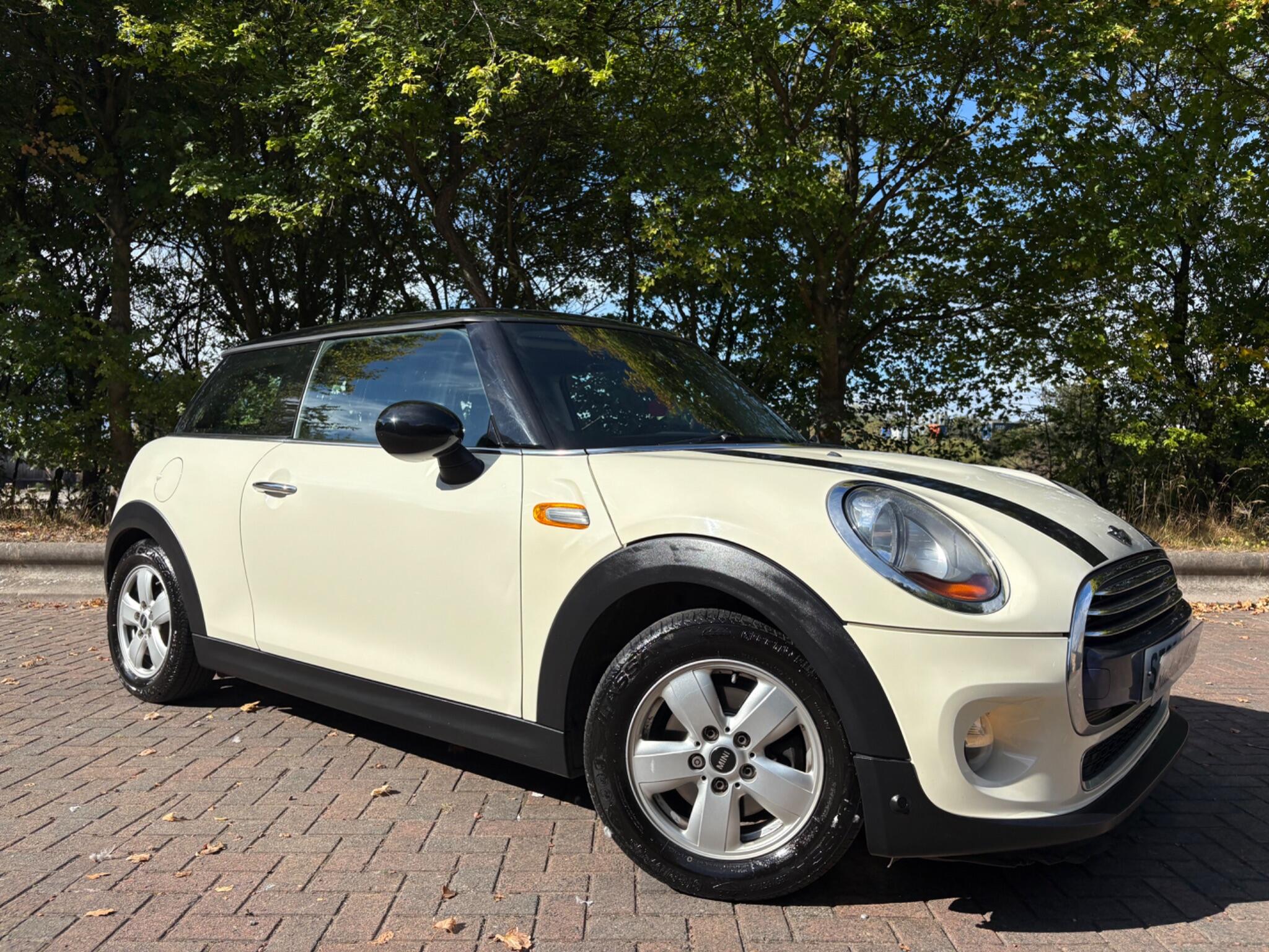 MINI Hatch 1.5 Cooper Euro 6 (s/s) 3dr 3dr Manual 2026