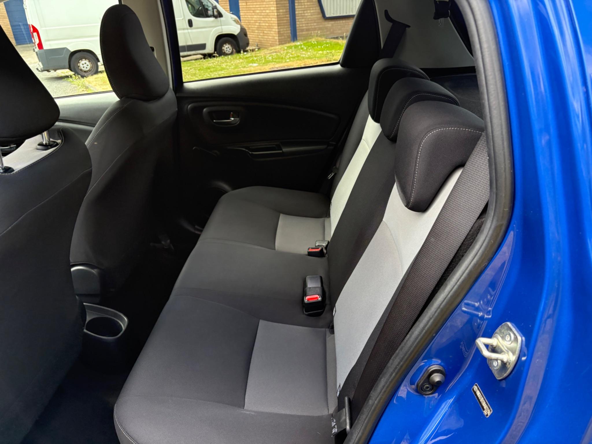 Toyota Yaris 1.5 VVT-i Design Euro 6 5dr 5dr Manual 2026