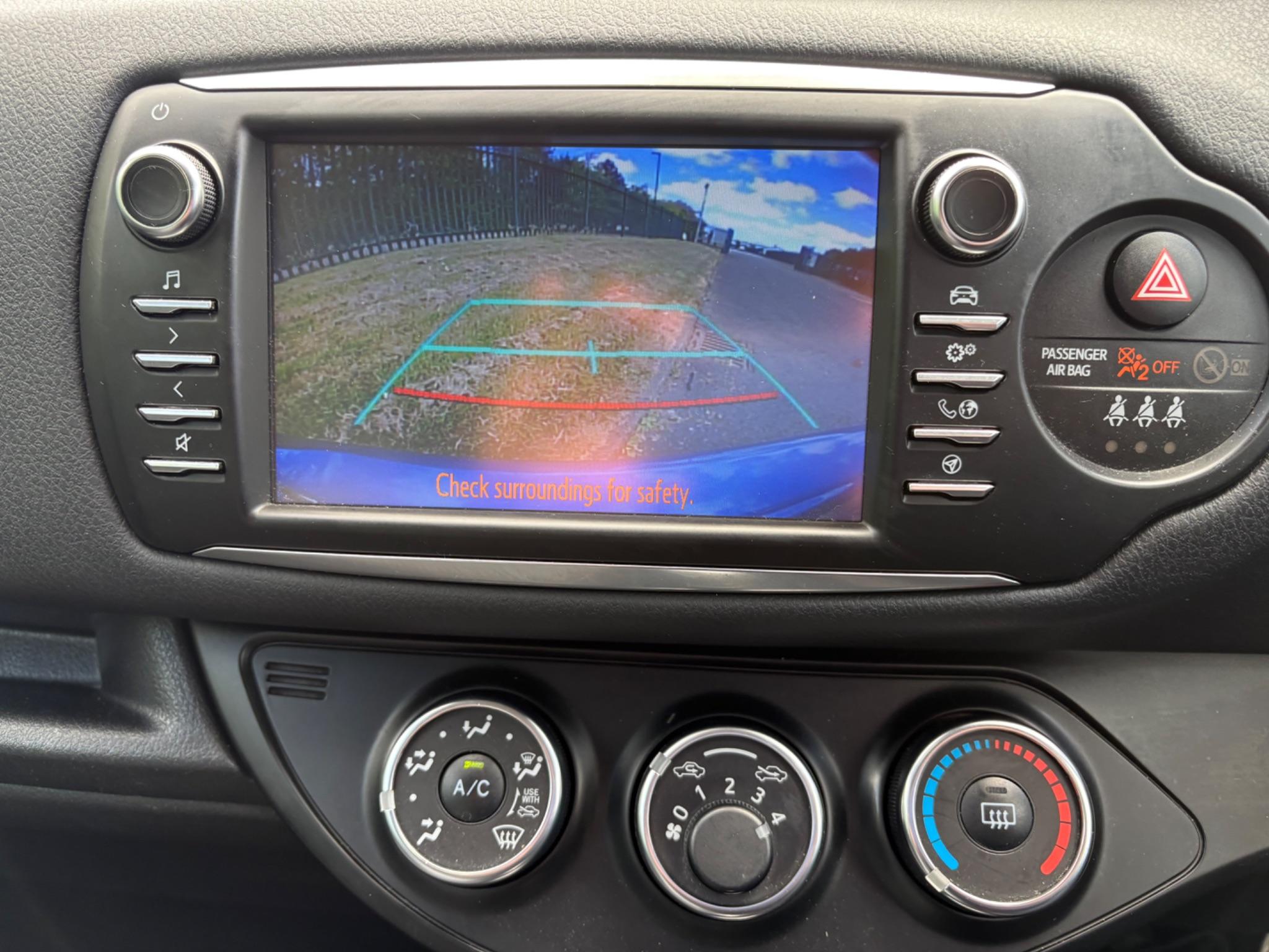 Toyota Yaris 1.5 VVT-i Design Euro 6 5dr 5dr Manual 2026