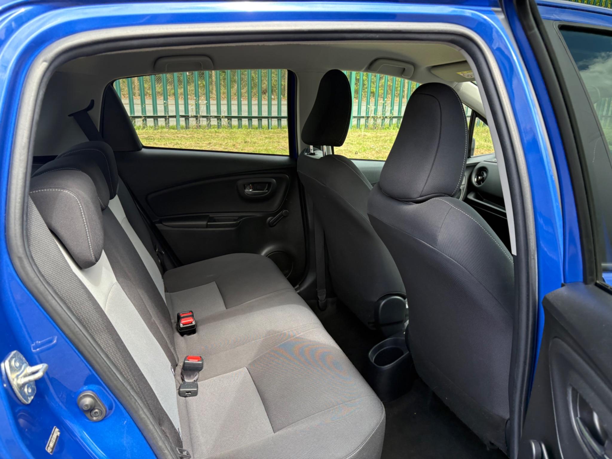 Toyota Yaris 1.5 VVT-i Design Euro 6 5dr 5dr Manual 2026