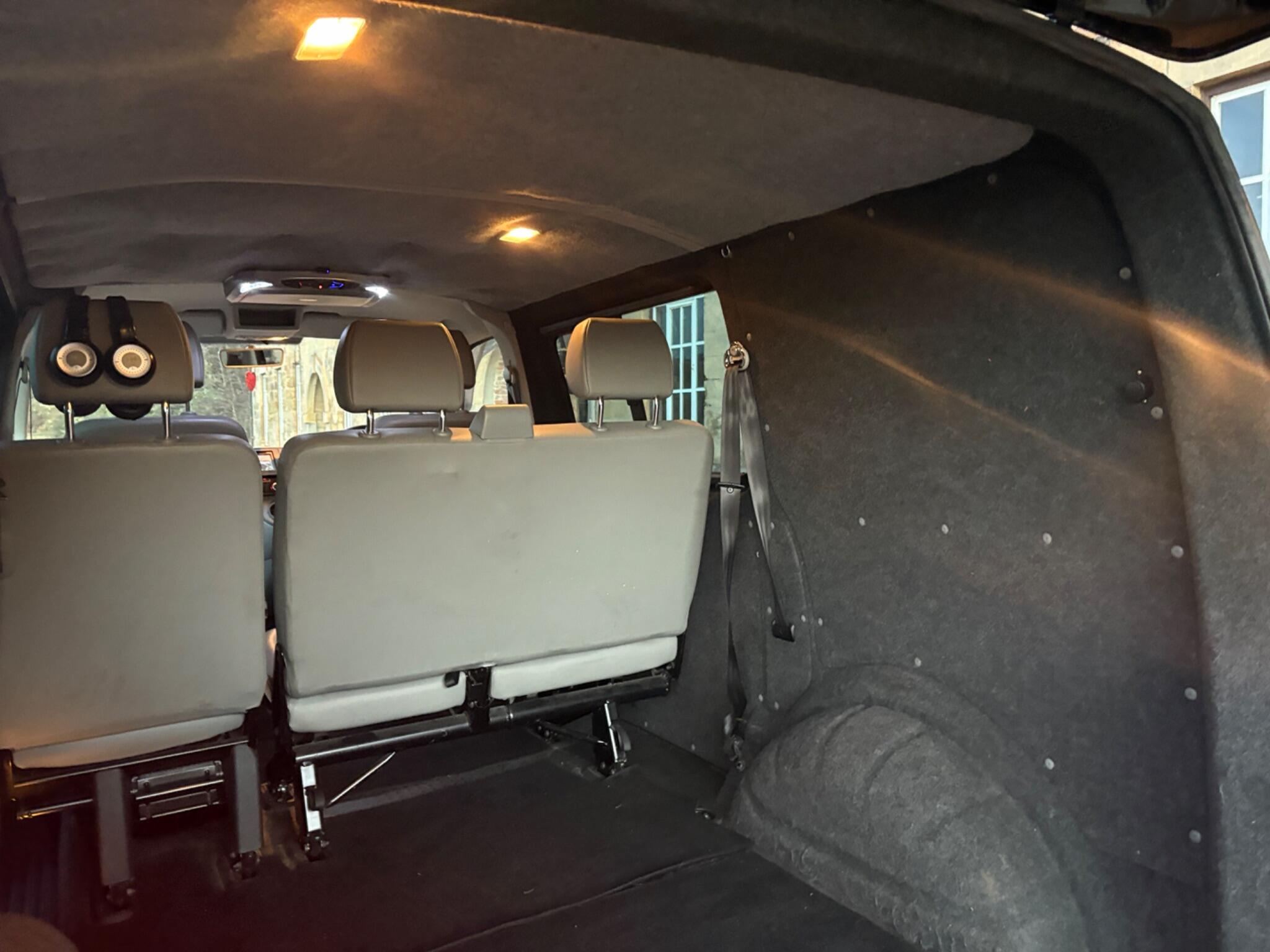 Volkswagen Transporter 2.0 TDI T30 Kombi L1 H1 4dr 4dr Manual 2026