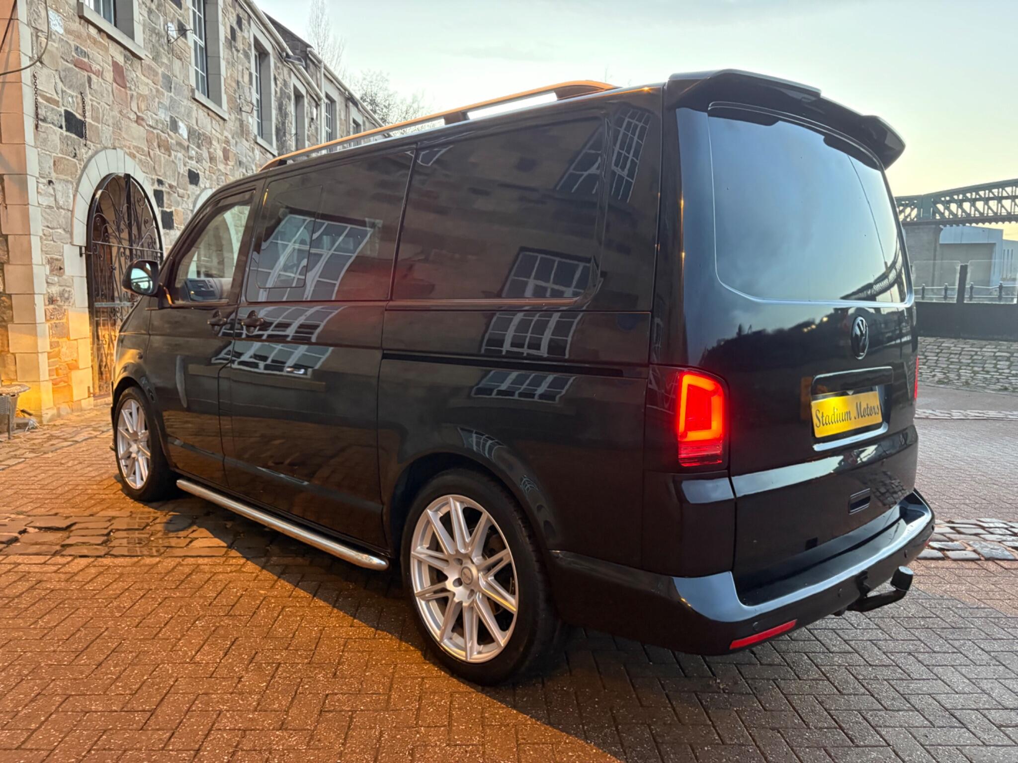 Volkswagen Transporter 2.0 TDI T30 Kombi L1 H1 4dr 4dr Manual 2026