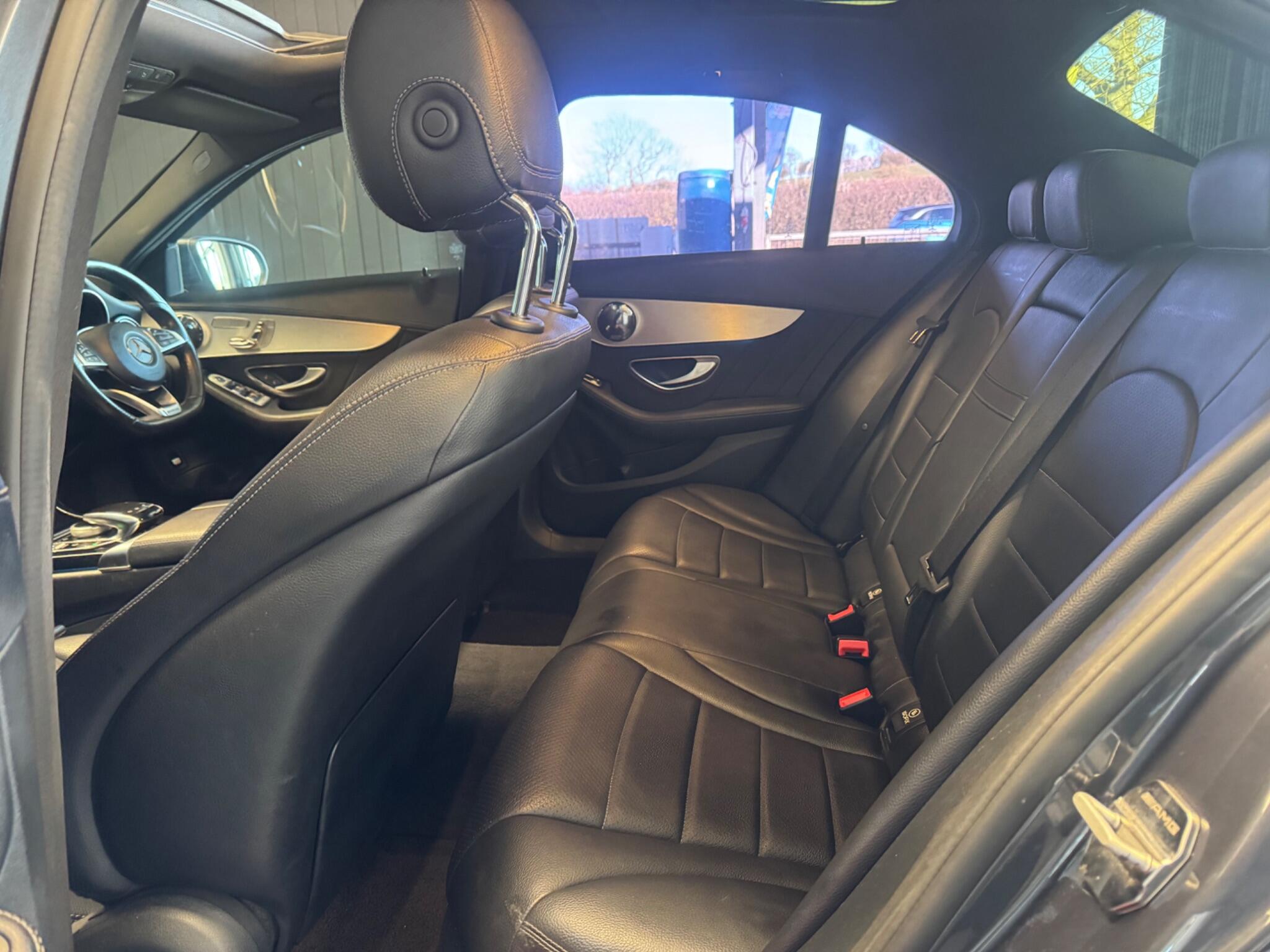 Mercedes-Benz C Class 1.6 C200d AMG Line (Premium) G-Tronic+ Euro 6 (s/s) 4dr 4dr Automatic 2026