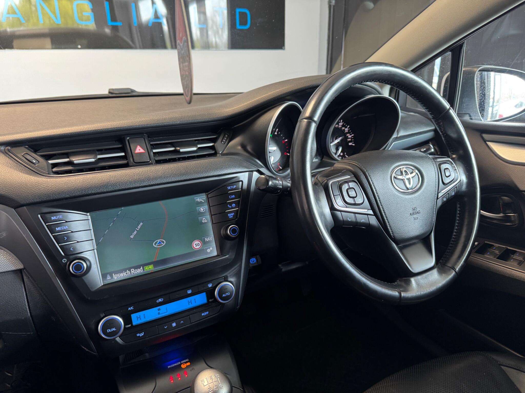 Toyota Avensis 2.0 D-4D Business Edition Plus Touring Sports Euro 6 (s/s) 5dr 5dr Manual 2026