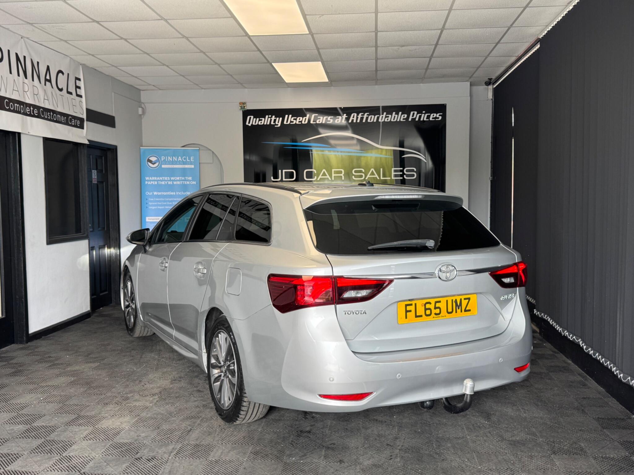 Toyota Avensis 2.0 D-4D Business Edition Plus Touring Sports Euro 6 (s/s) 5dr 5dr Manual 2026