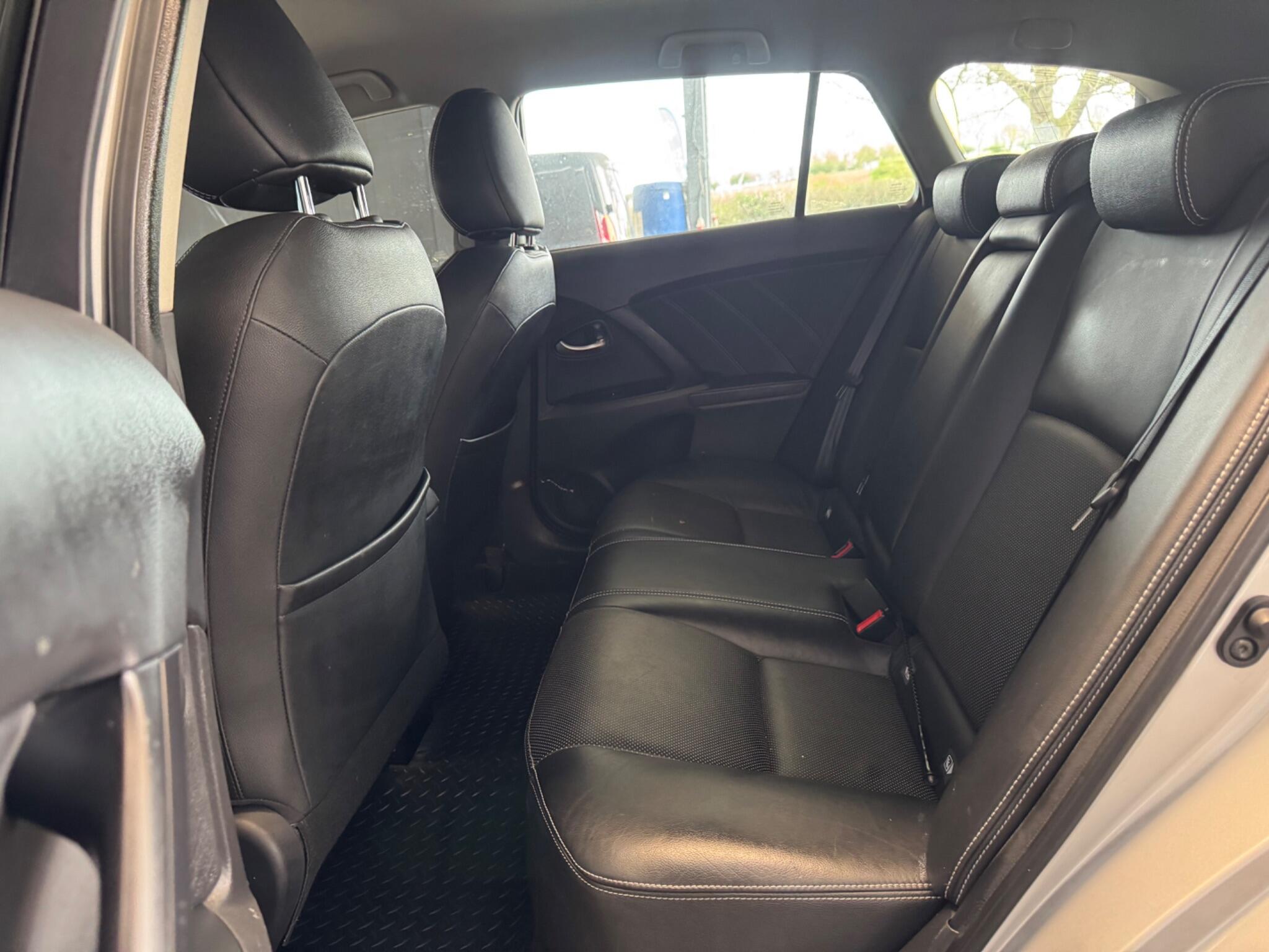 Toyota Avensis 2.0 D-4D Business Edition Plus Touring Sports Euro 6 (s/s) 5dr 5dr Manual 2026