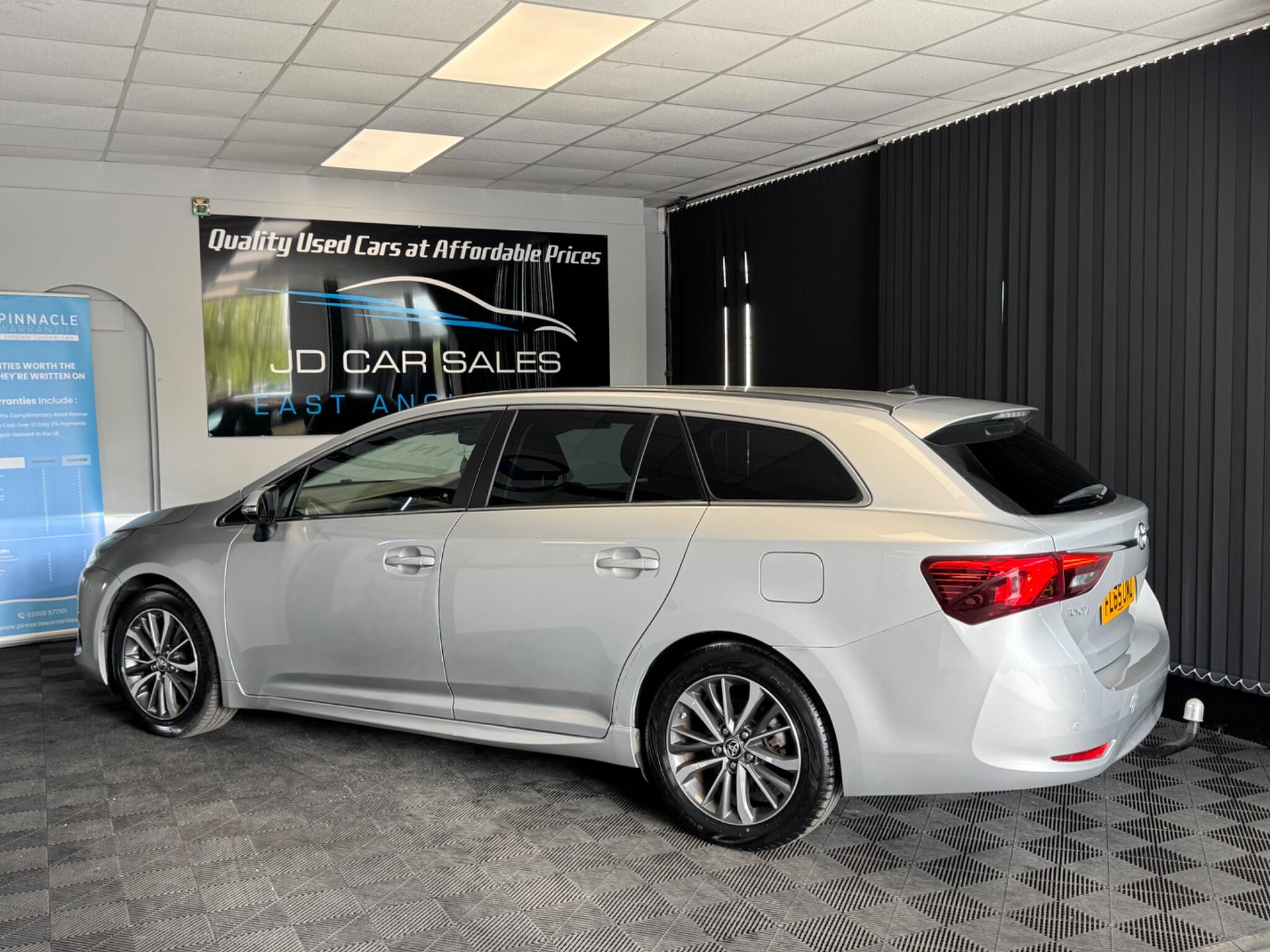 Toyota Avensis 2.0 D-4D Business Edition Plus Touring Sports Euro 6 (s/s) 5dr 5dr Manual 2026