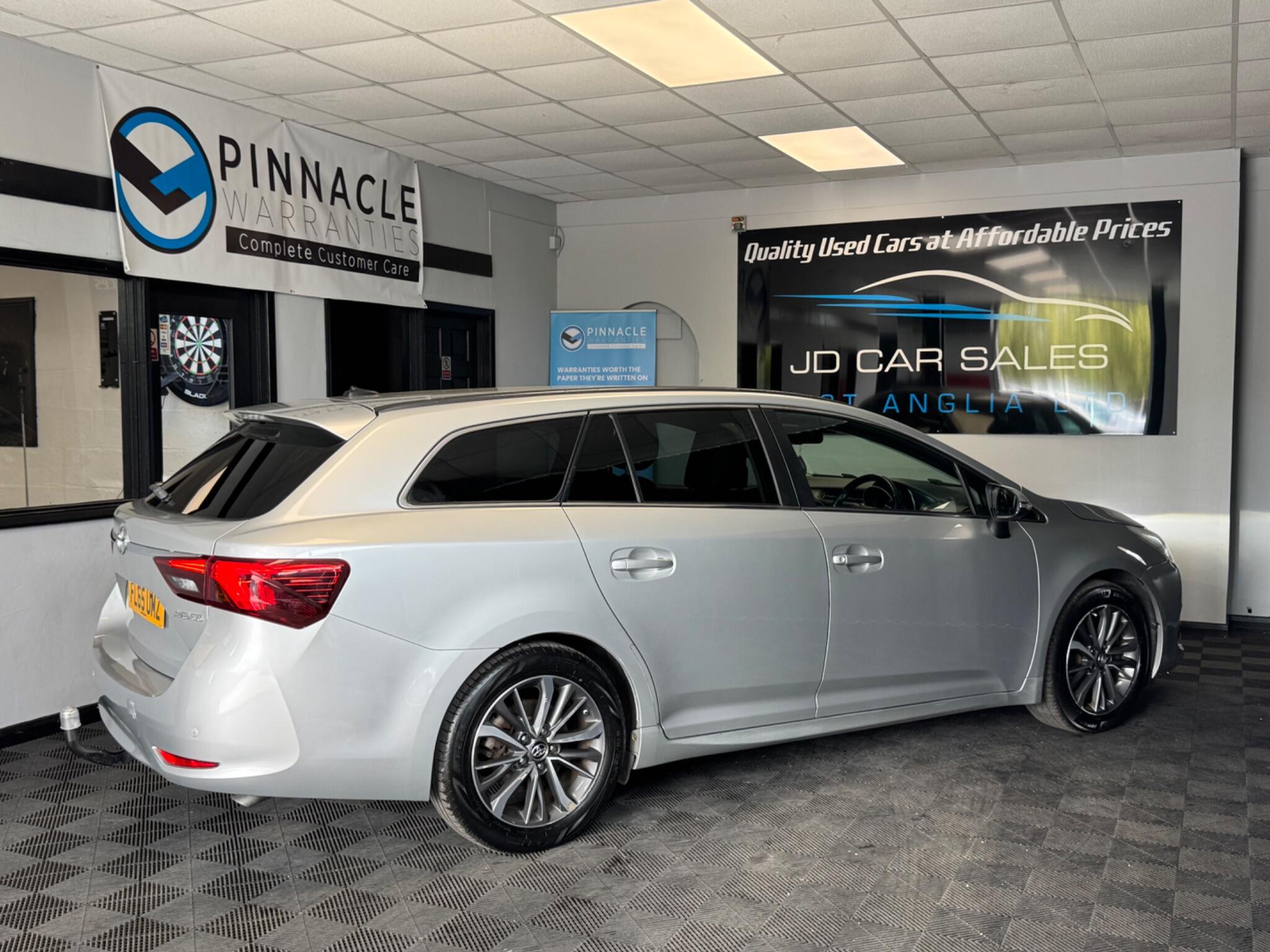 Toyota Avensis 2.0 D-4D Business Edition Plus Touring Sports Euro 6 (s/s) 5dr 5dr Manual 2026