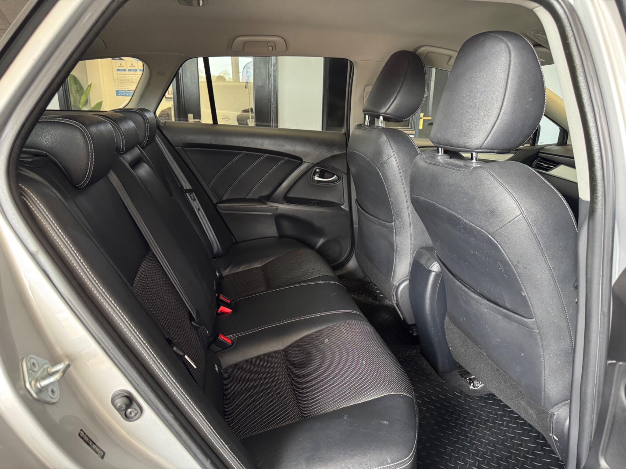 Toyota Avensis 2.0 D-4D Business Edition Plus Touring Sports Euro 6 (s/s) 5dr 5dr Manual 2026