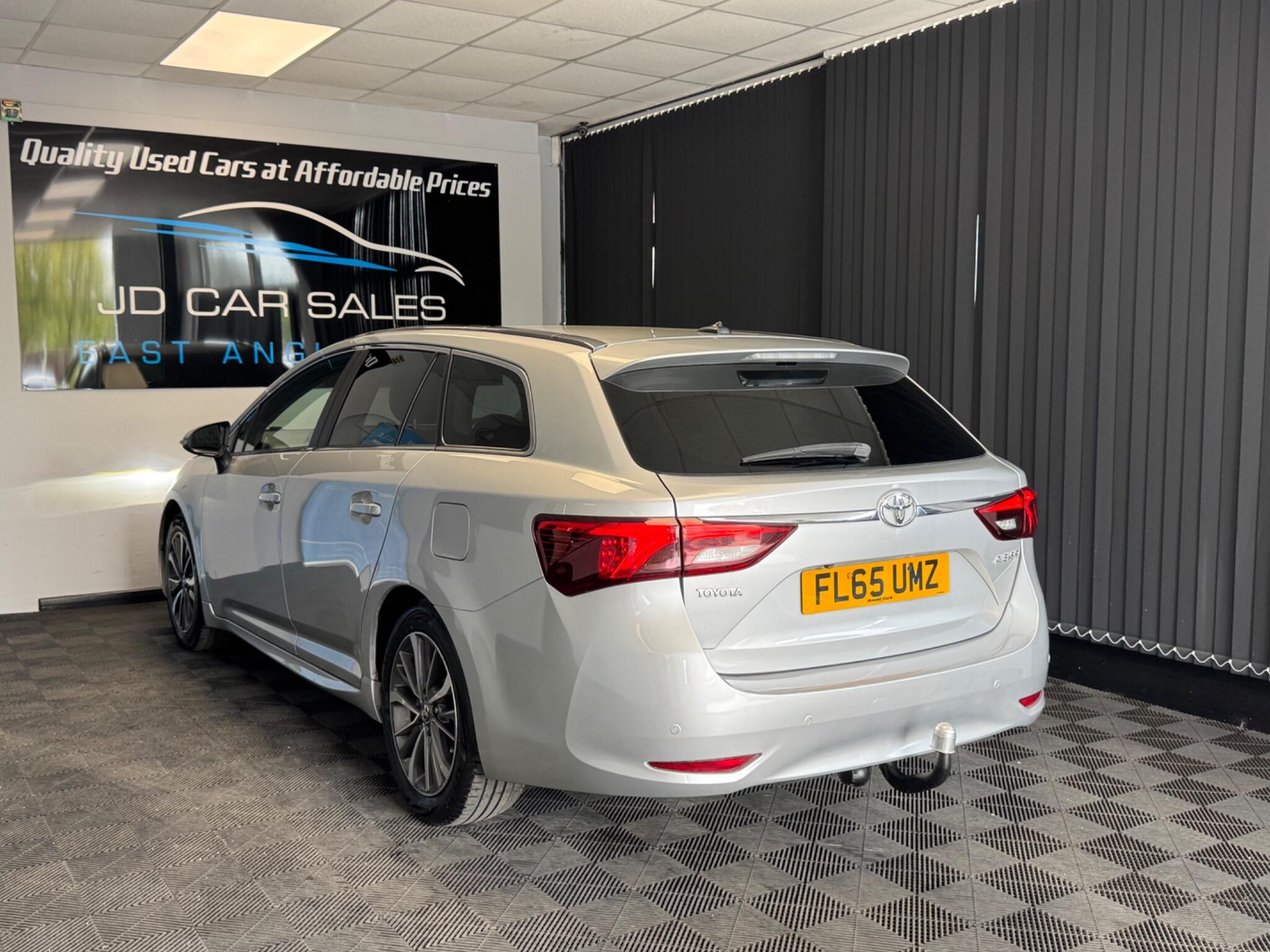 Toyota Avensis 2.0 D-4D Business Edition Plus Touring Sports Euro 6 (s/s) 5dr 5dr Manual 2026