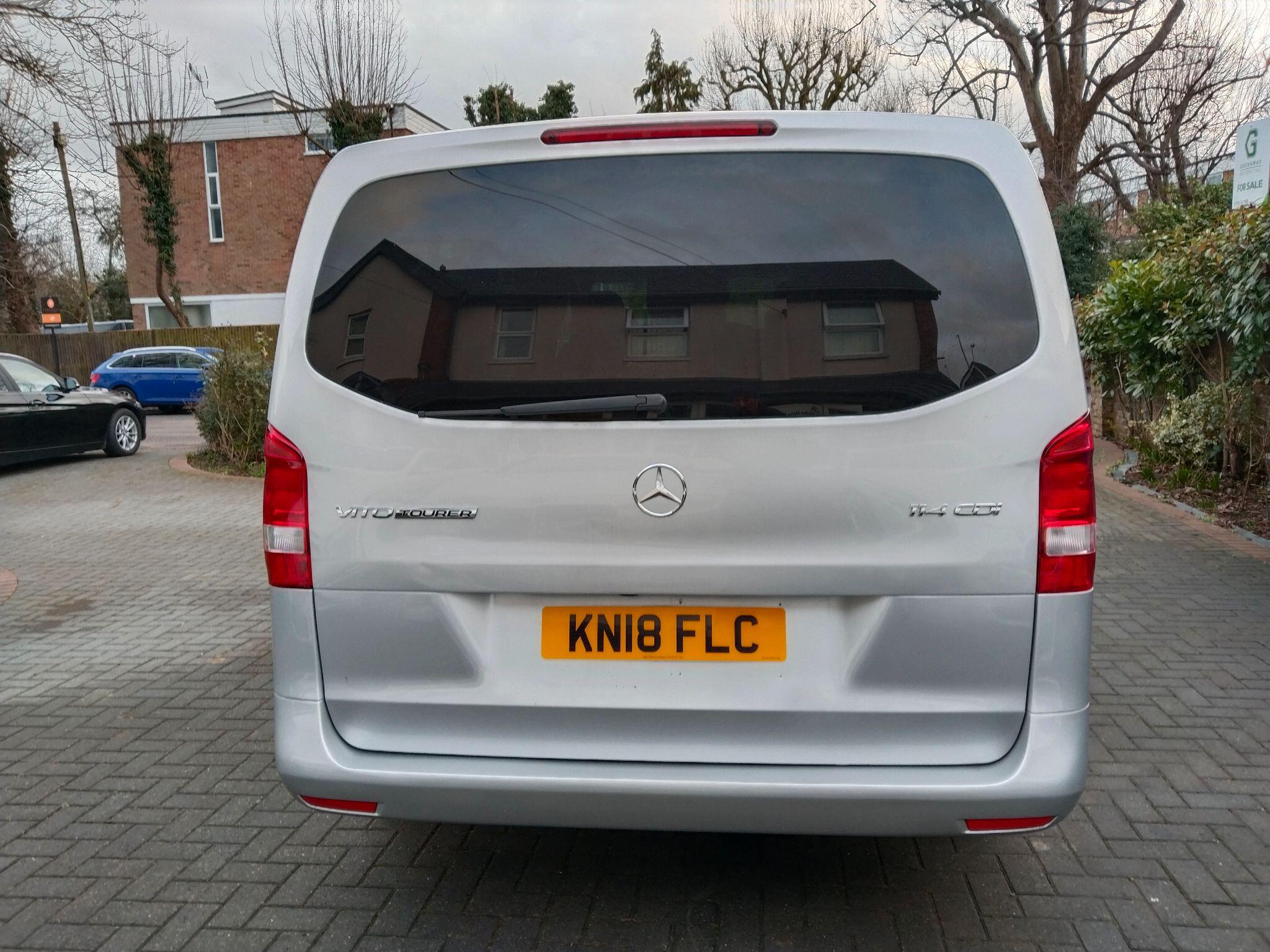 Mercedes-Benz Vito 2.1 114 CDI SELECT Tourer Double Cab 5dr Diesel G-Tronic RWD L3 Euro 6 (s/s) (XLWB) (136 ps) 5dr Automatic 2026