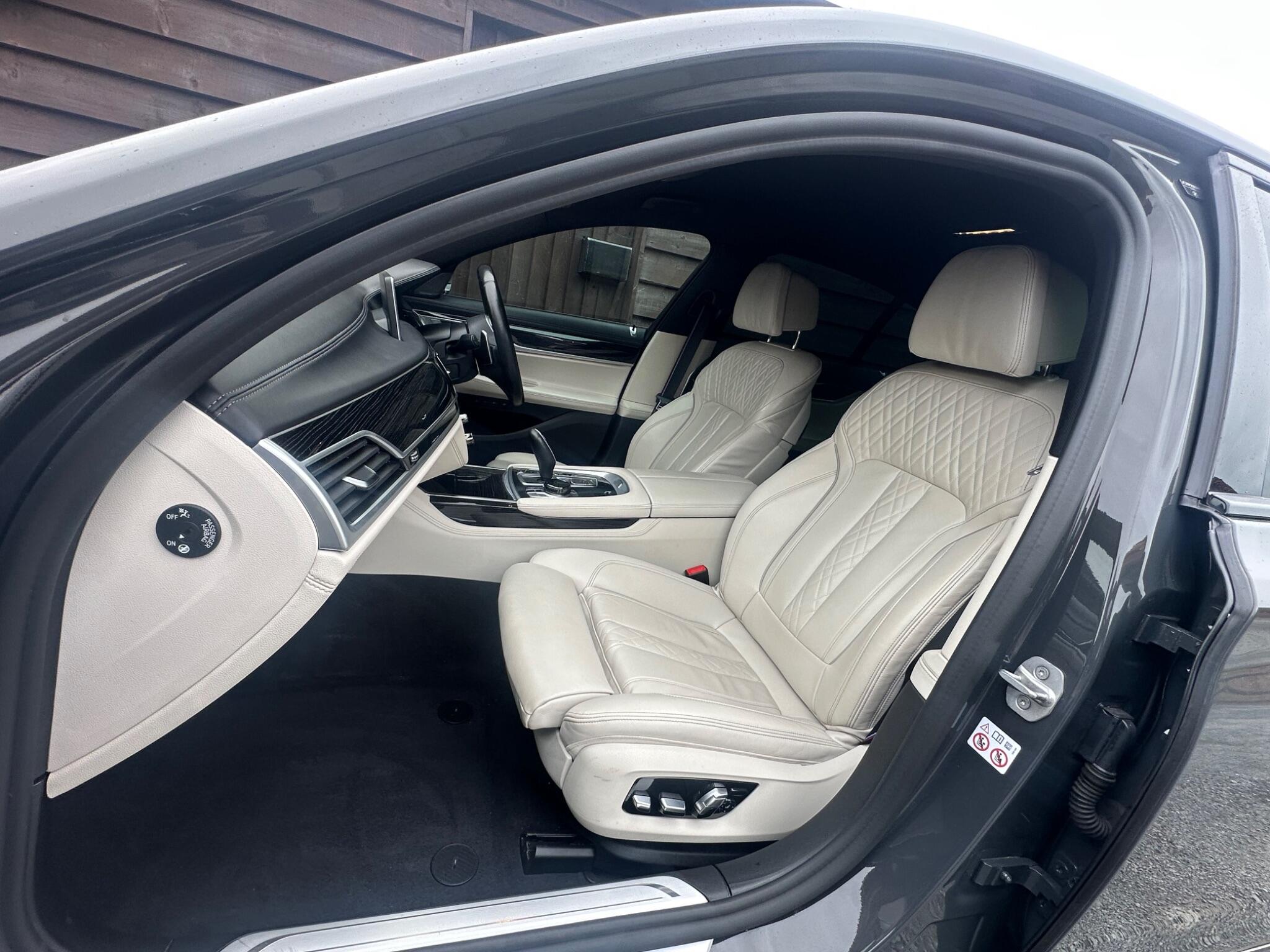 BMW 7 Series 3.0 730d MHT M Sport Auto xDrive Euro 6 (s/s) 4dr 4dr Automatic 2026