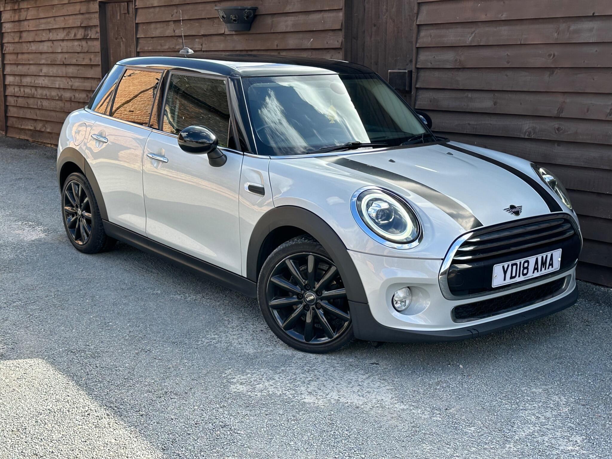 MINI Hatch 1.5 Cooper Steptronic Euro 6 (s/s) 5dr 5dr Automatic 2026